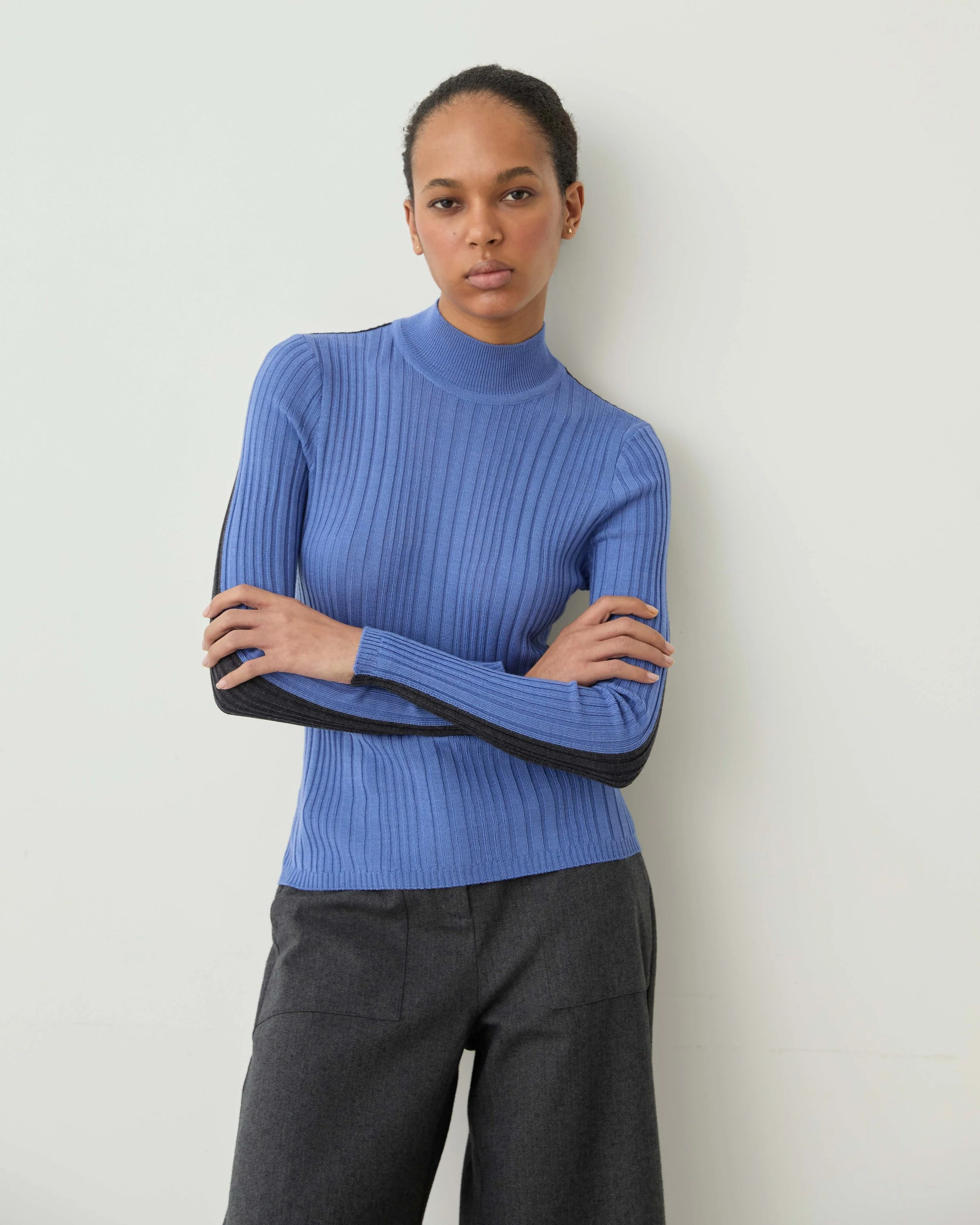 Dividibi Sweater_Blue Lavender Charcoal6.jpg