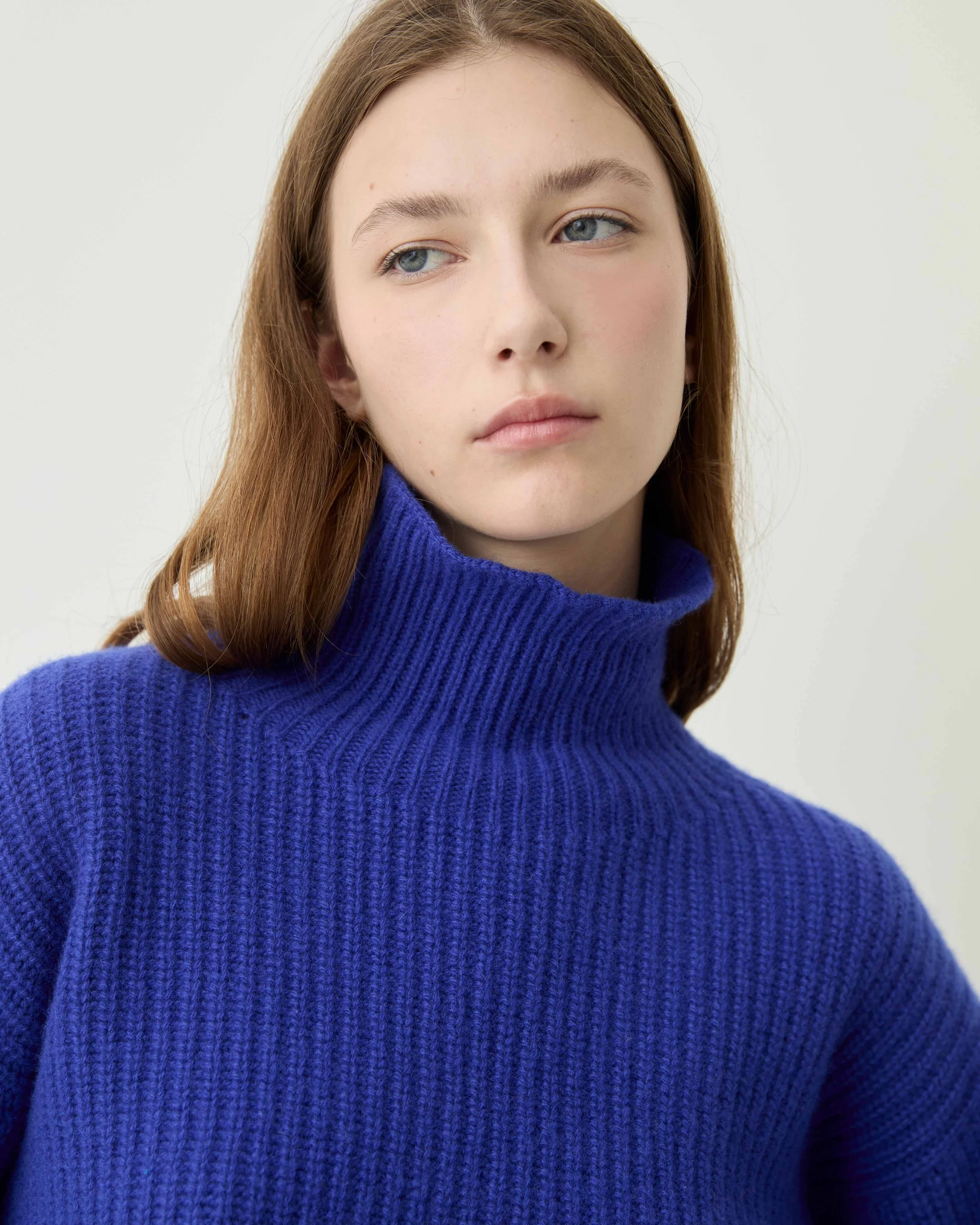 Derris Sweater_Klein Blue7.jpg
