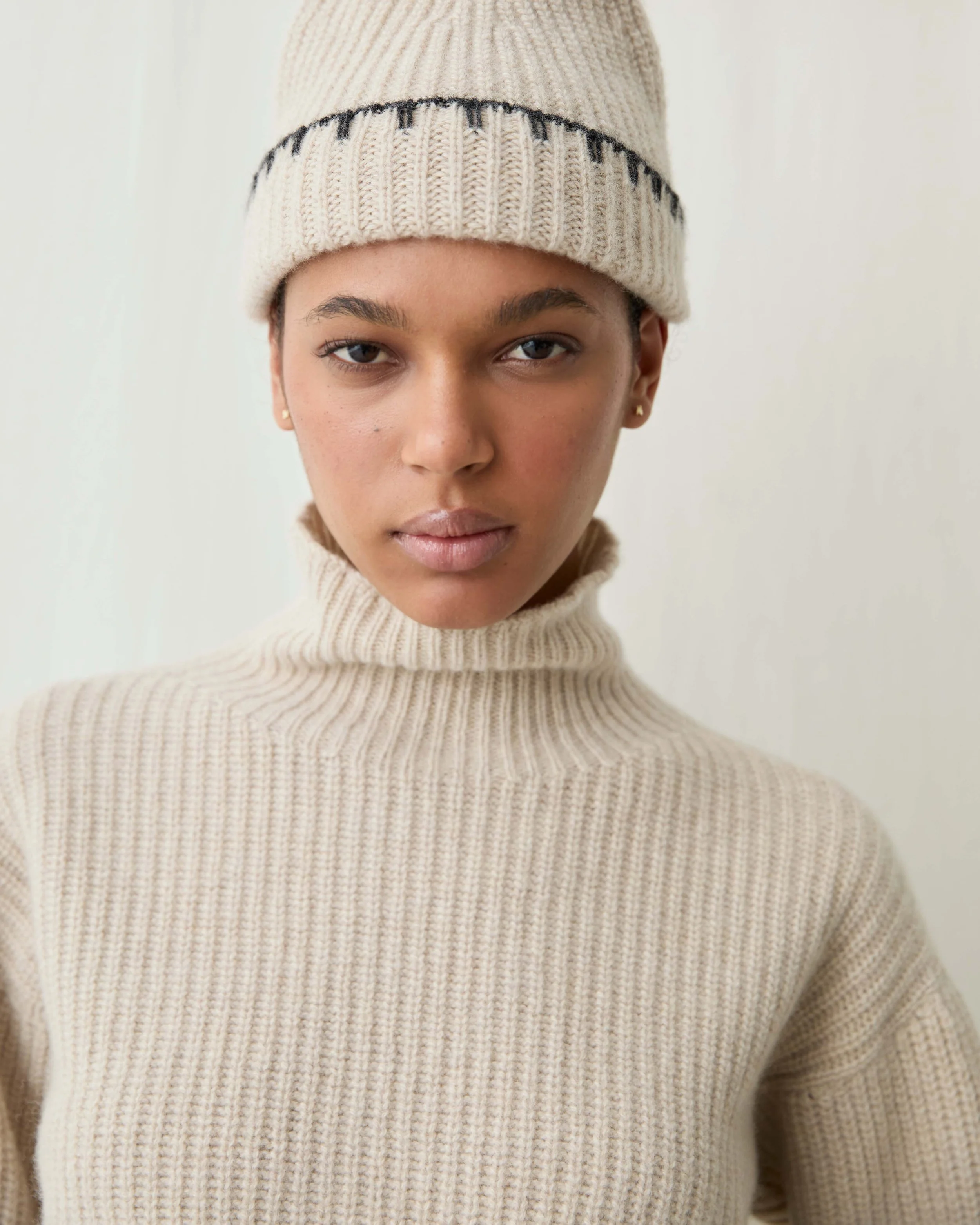 Echo Beanie_Oatmeal1.jpg
