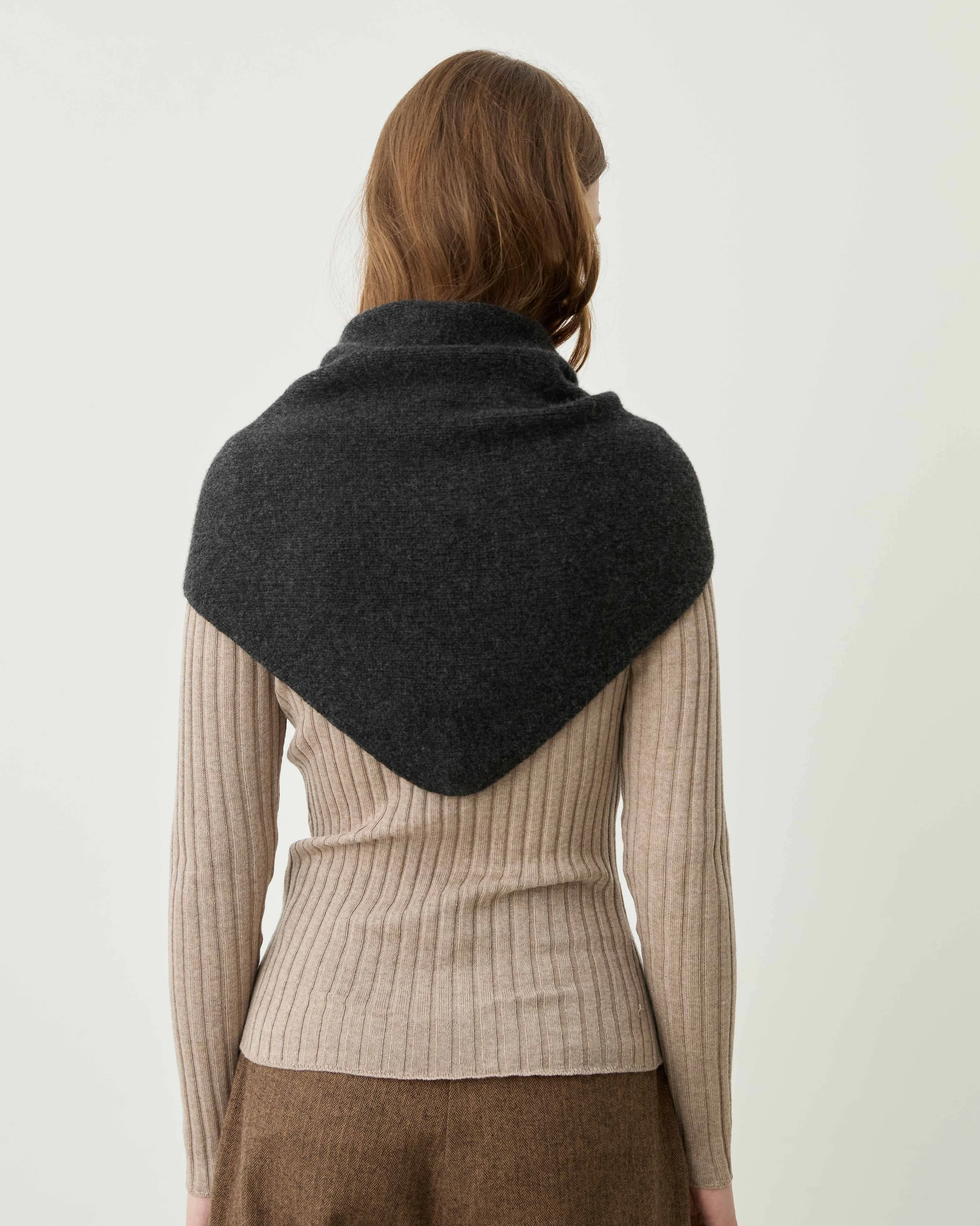 Grana Scarf_Charcoal4.jpg