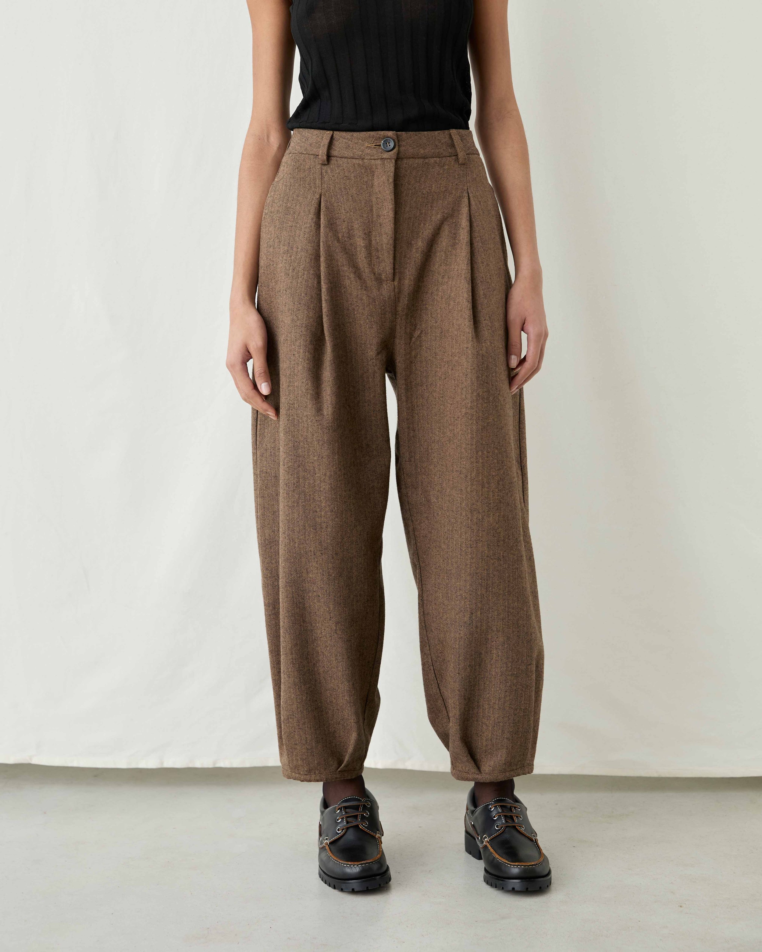 Tango Herringbone Trousers_Brown16.jpg