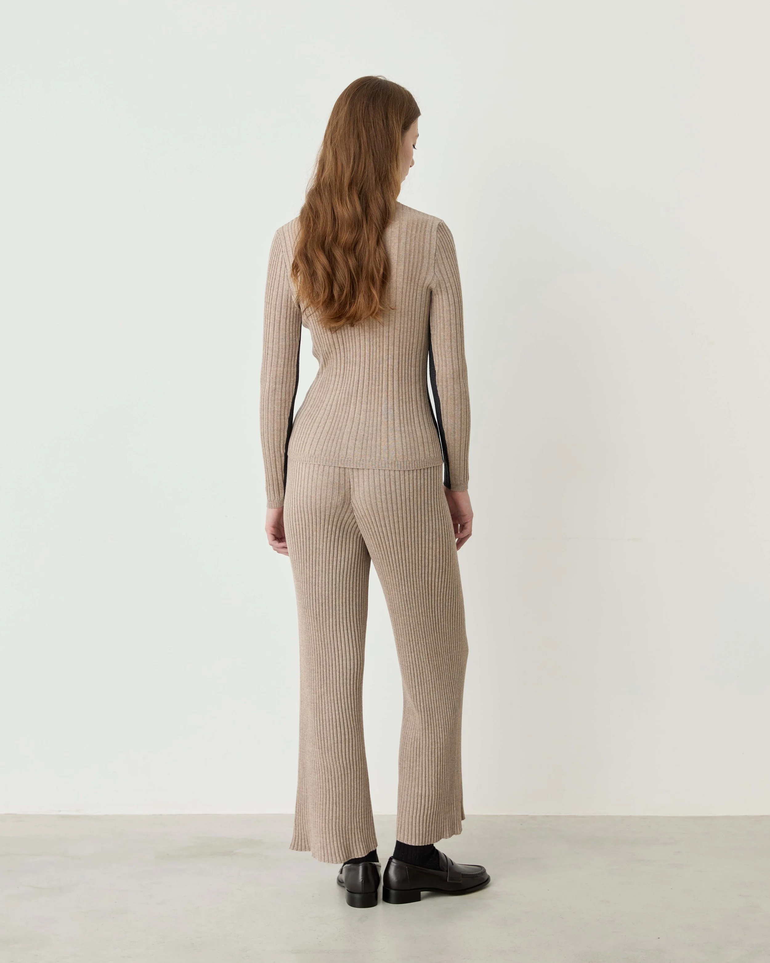 Ofelia Trousers_Greige2.jpg