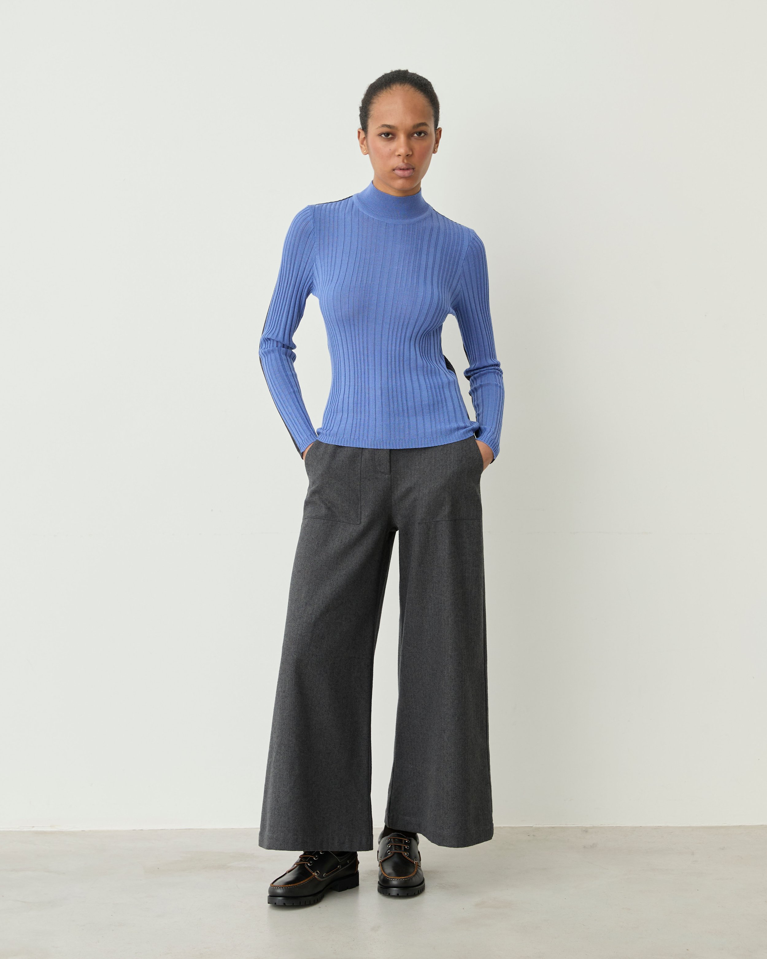Dividibi Sweater_Blue Lavender Charcoal.jpg