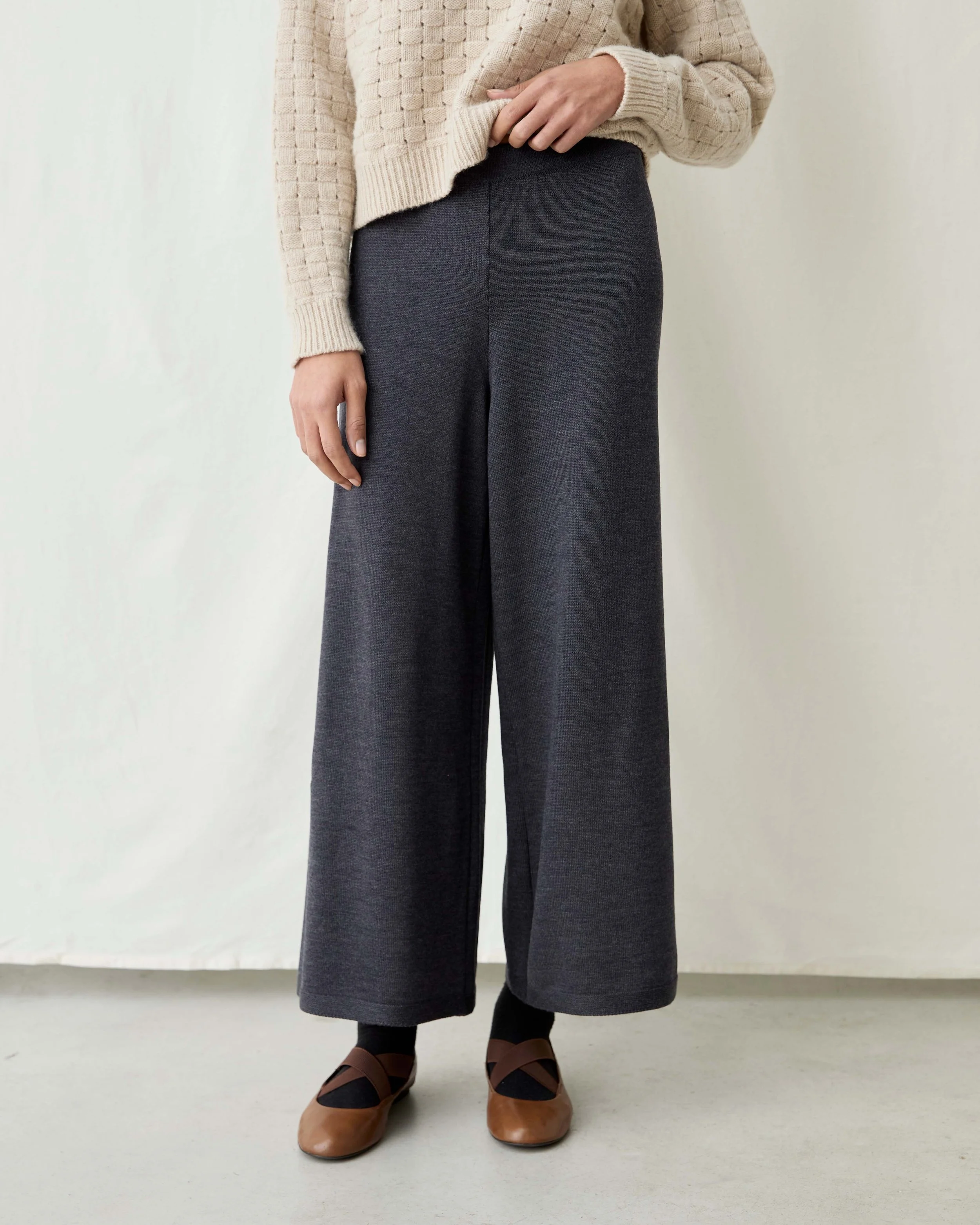 Porter Trousers_Charcoal5.jpg