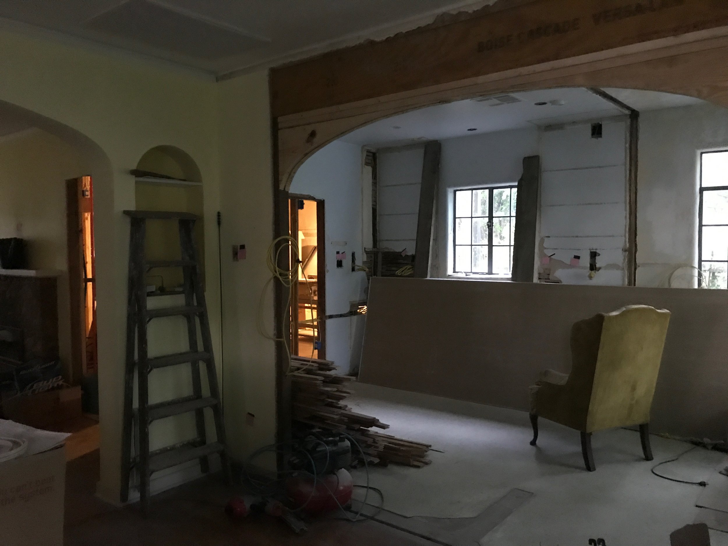 framing up the arched opening to mimic the one from dining to main living room