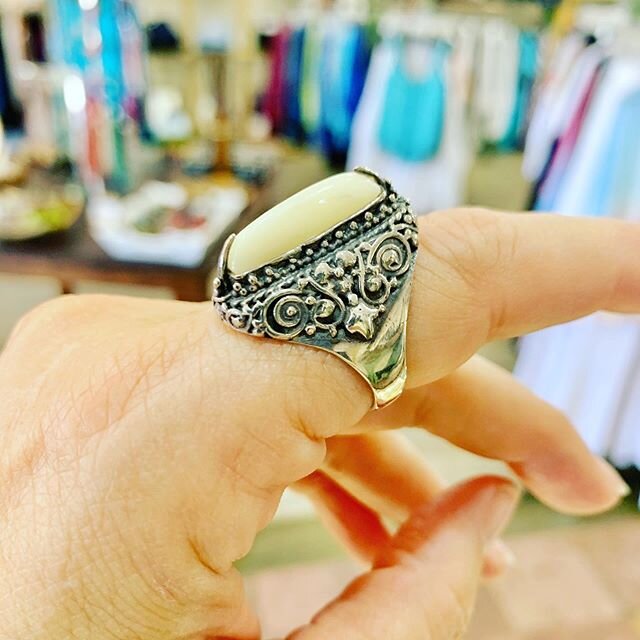An interesting piece of jewelry is an expression of your uniqueness. One-of-a-kind, wearable art is kinda our specialty. ✨💫🦄
:
:
:
#statementjewelry #statementpiece #wearableart #sterlingsilver #silverring #conversationstarter #complimentsallday #u