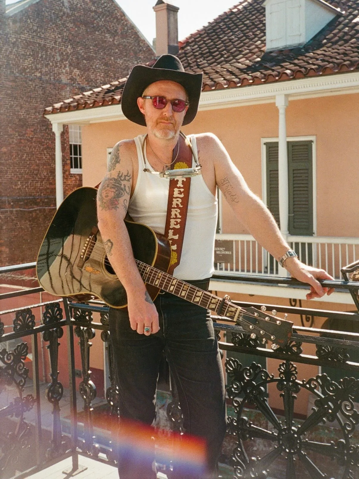 Tour rolls into Athens, GA with @dylanearl.music at the @flickertheatre 

I love this town. I love this crew. That&rsquo;s 2 for 2! I&rsquo;ll see you there. Listen to &ldquo;Gas Station Dice&rdquo; today and send it to a friend. 🔗
⛽️🎲

🎞️ @____mi