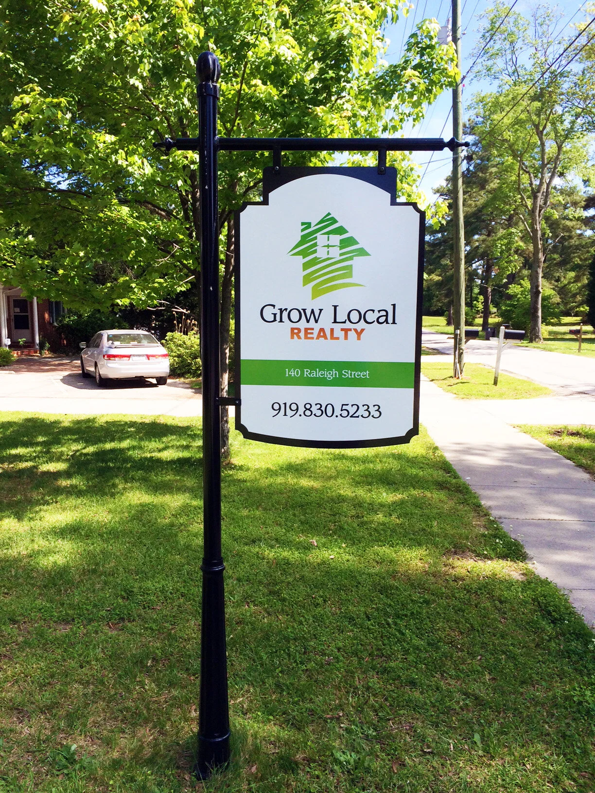 GROW LOCAL entry sign 4921 2.JPG