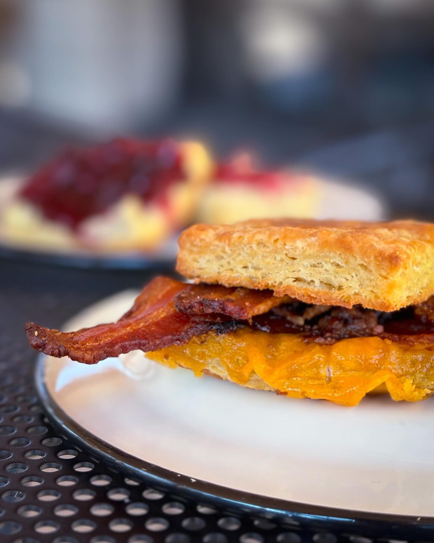 Breakfast got jealous of all the lunch sammies...
So we added ONE MORE SAMMIE to our line up:
The Bacon Cheddar Biscuit Sammie! 

Biscuits made from scratch from @honeypie_bakeshop, with gooey cheese and crispy bacon. Everything your weekend needs (t