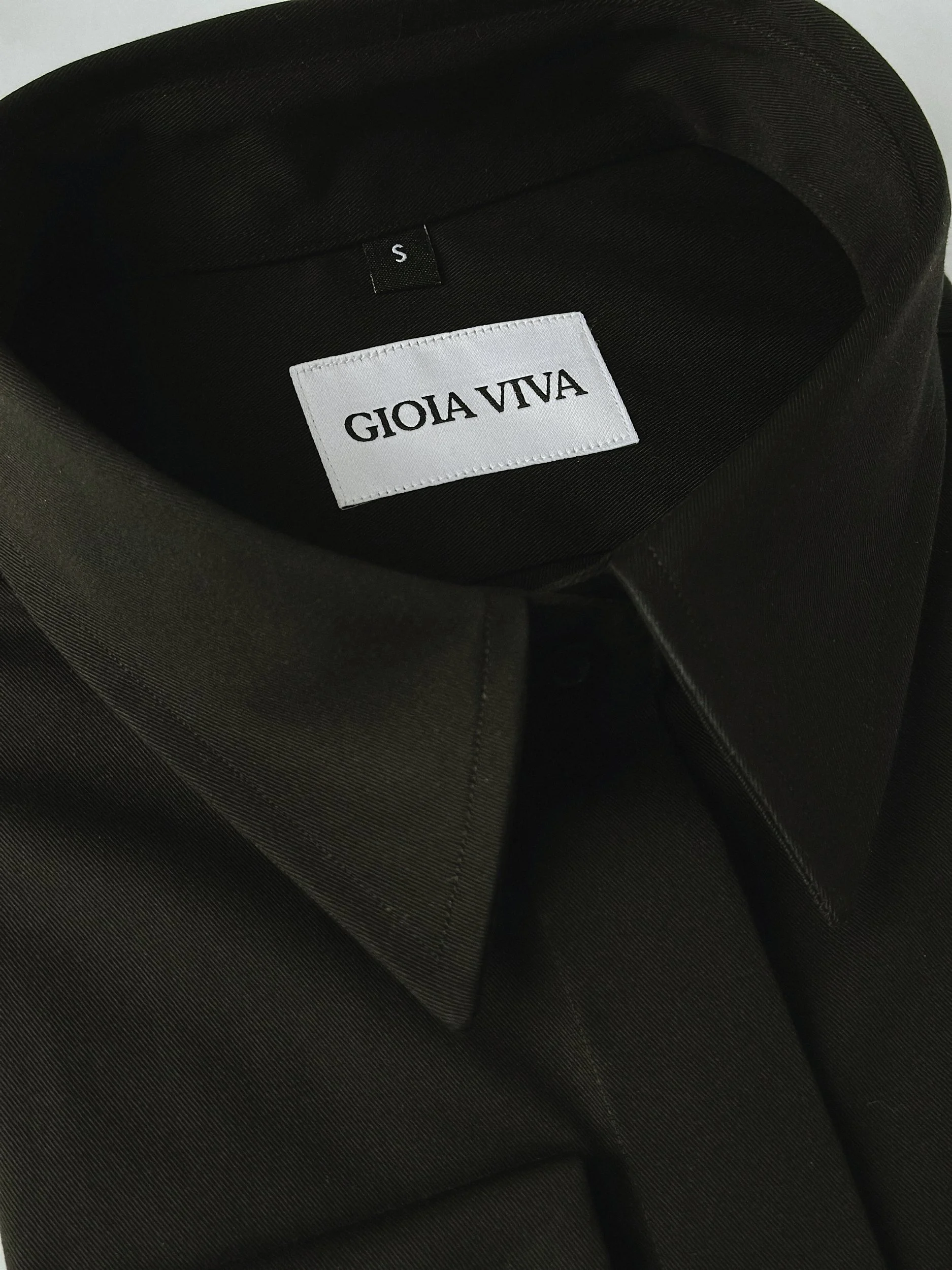 Gioia Viva The Shirt black 1.jpg