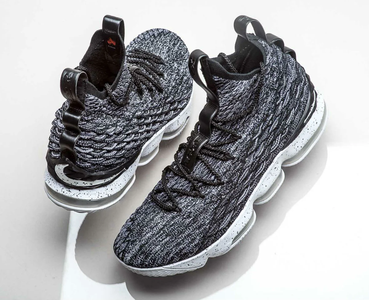lebron 15s black and white