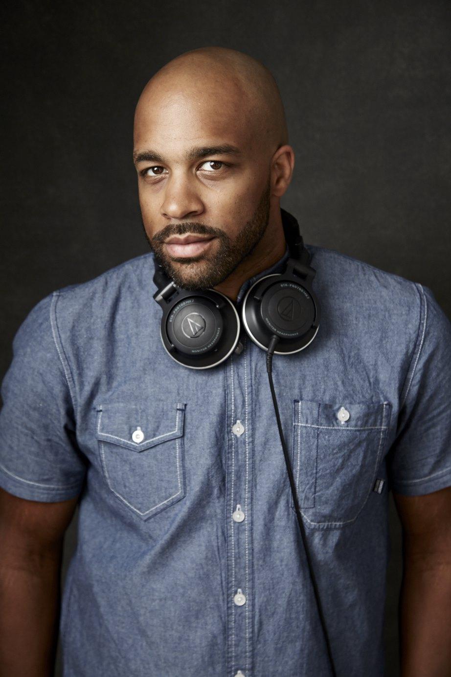 Aaron (head shot).jpg