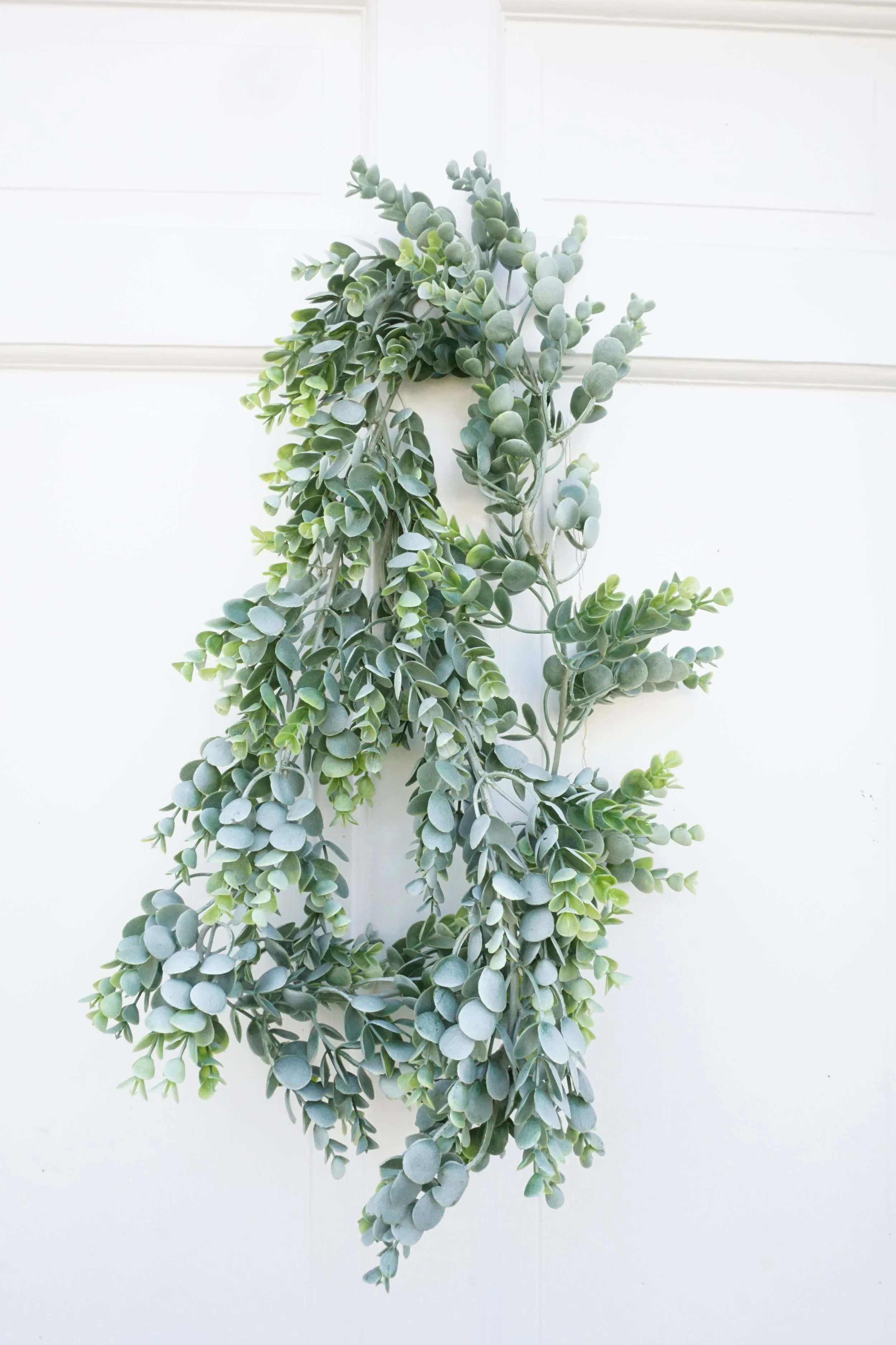 QUANTITY: 8 STRANDS OF 4‘ | $5 EACH