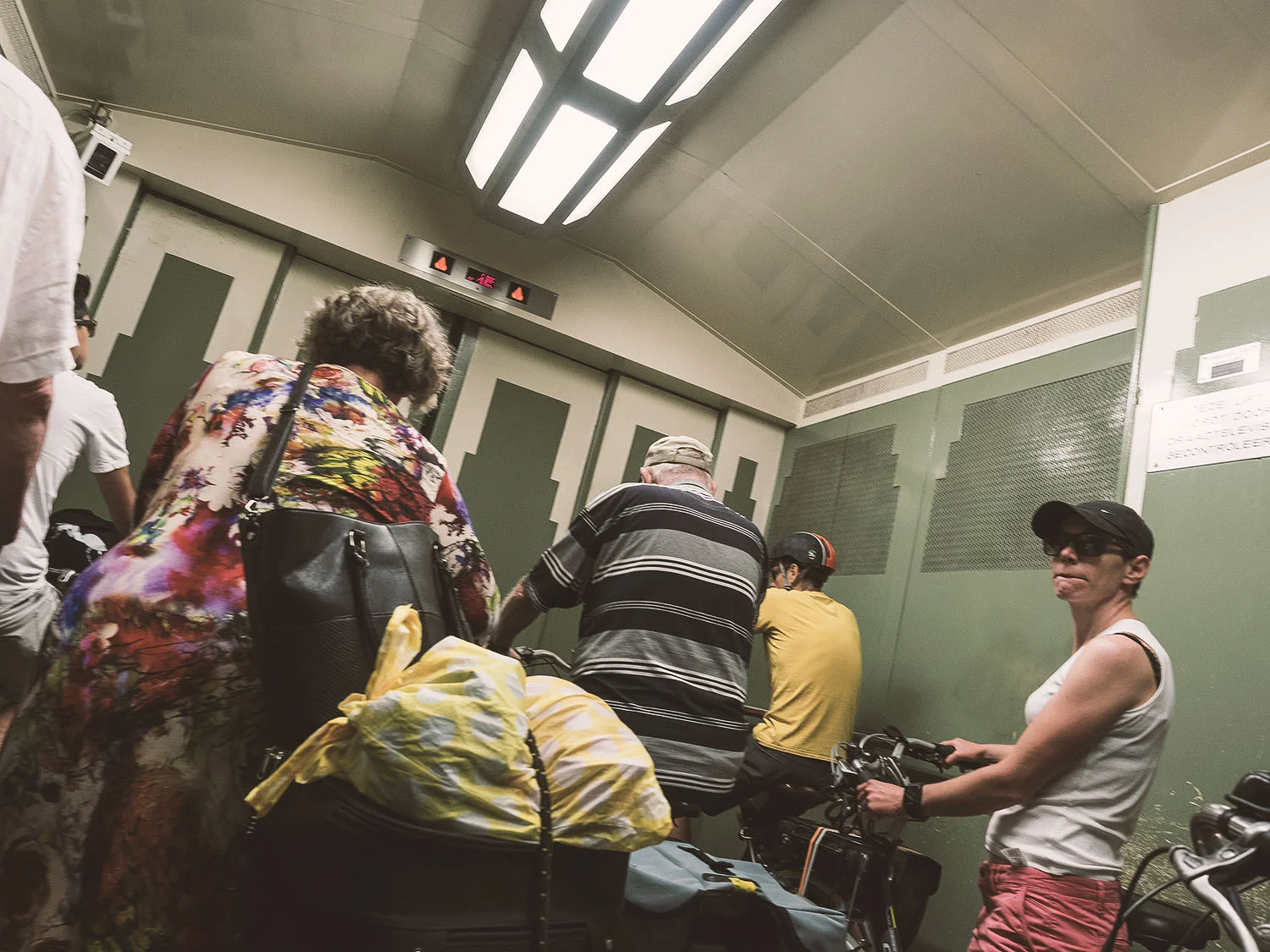 Bike und Fussgänger-Tunnel in Antwerpen