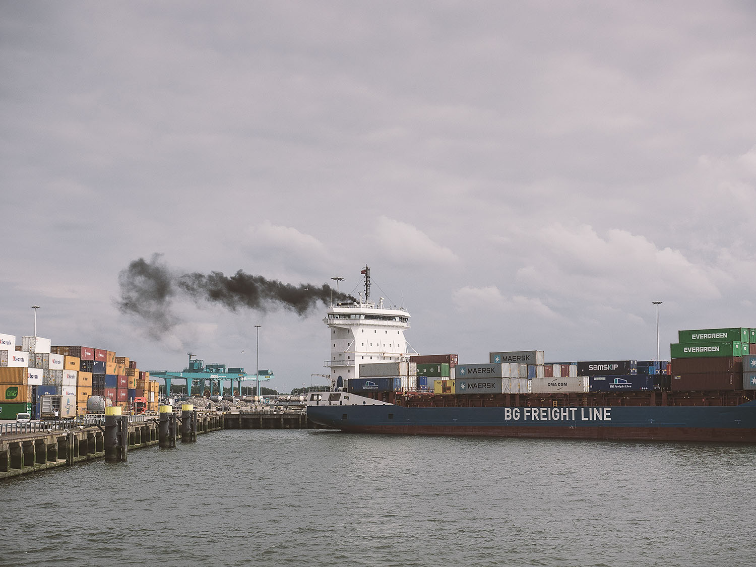 Der Hafen von Rotterdam