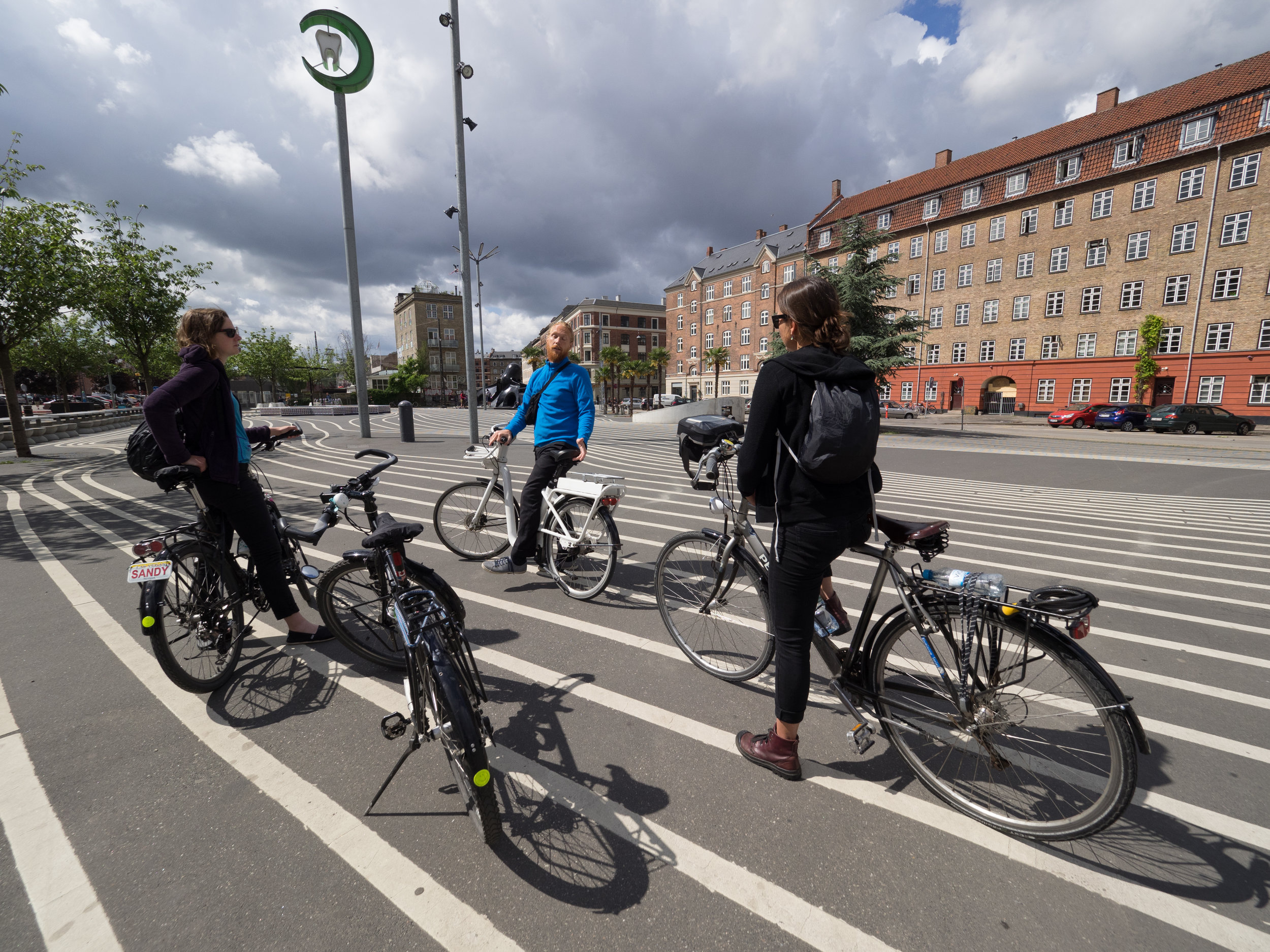 Der "Black Market" auf der Fahrrad-Schnellstrasse