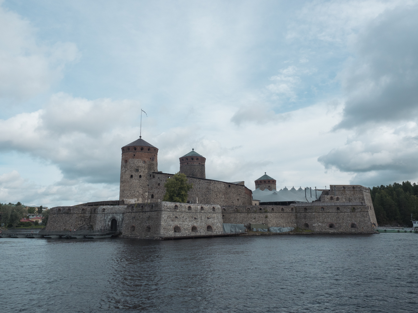 Die Burg Olavonlinna in Savonlinna