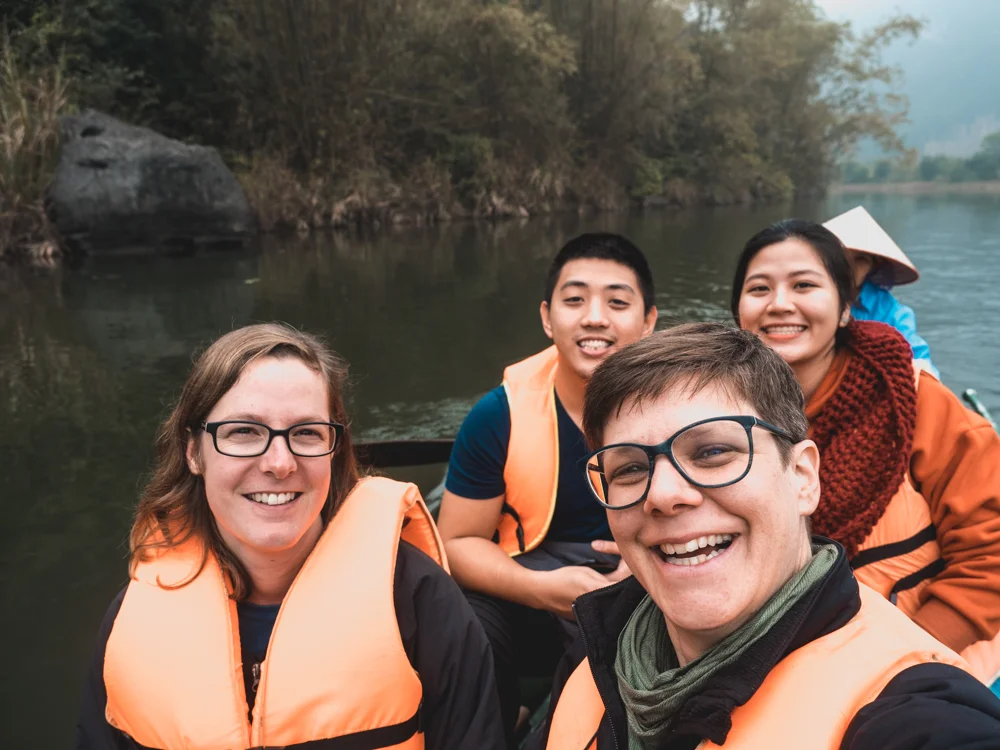 Bootstour durch die sogenannte trockene Halong Bay