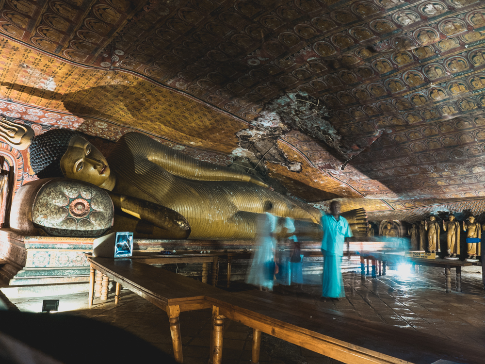 Im Cave Temple von Dambulla