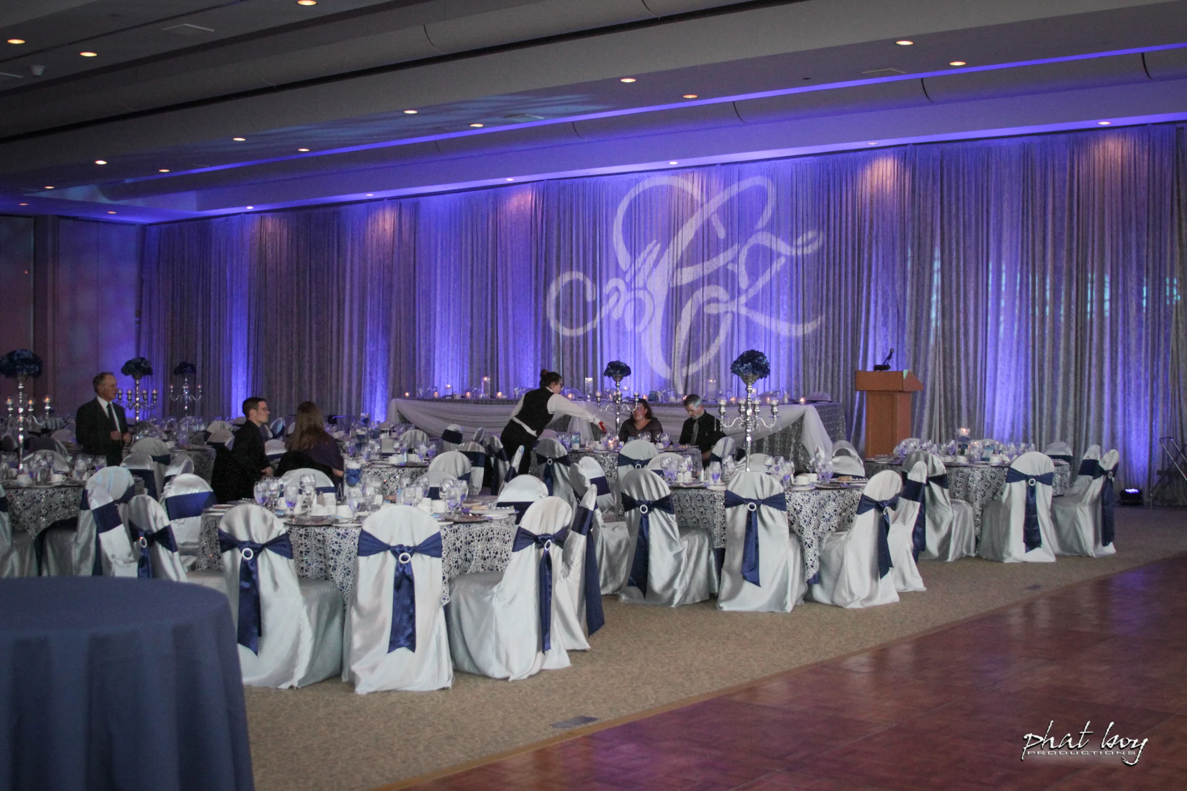 Zack__Amanda_-_Wedding_Photos_-_Decor_-_WEB-3.jpg