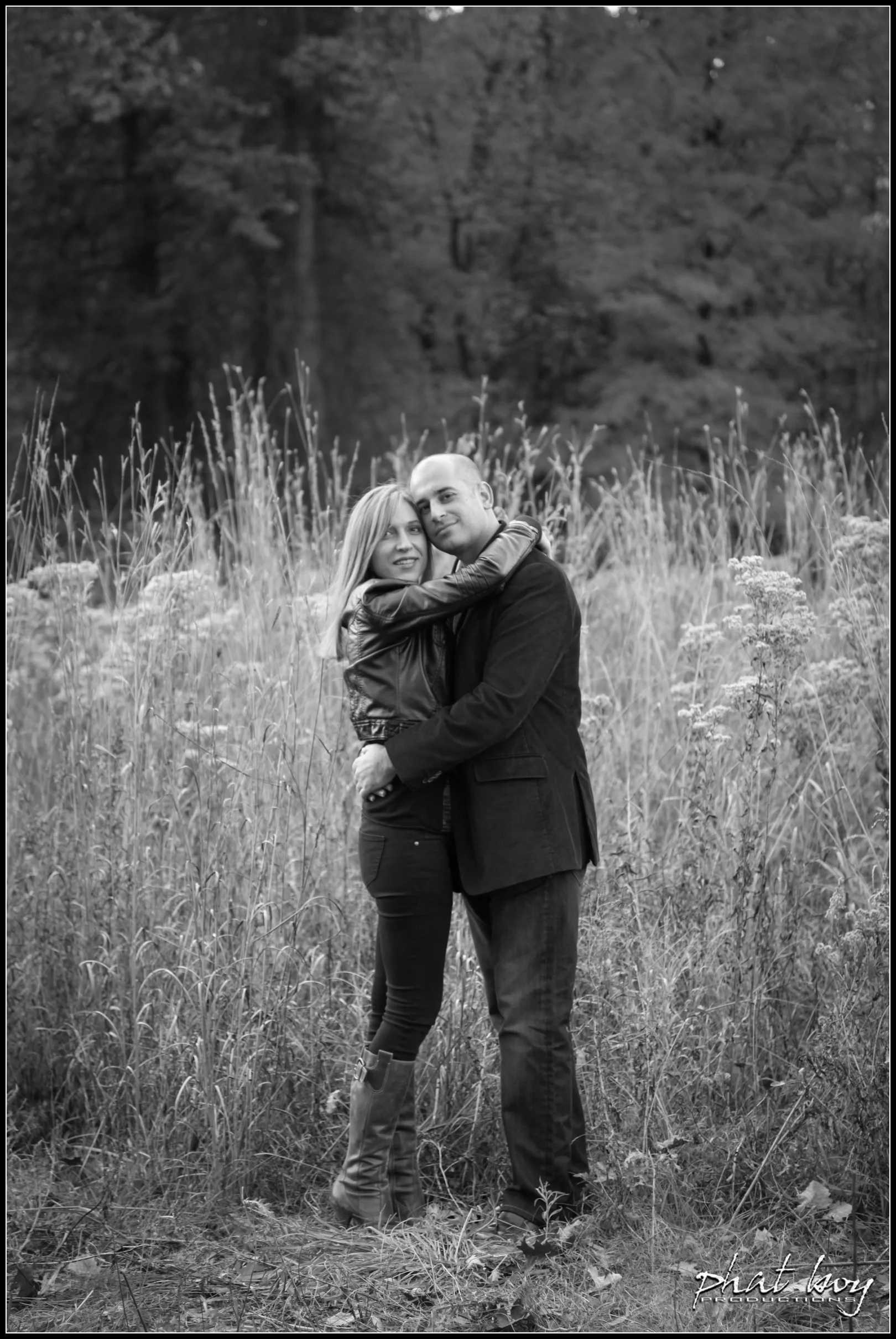 Mike__Julie_-_Engagement_Photos_WEB_EDITS_-_LOGO-3.jpg