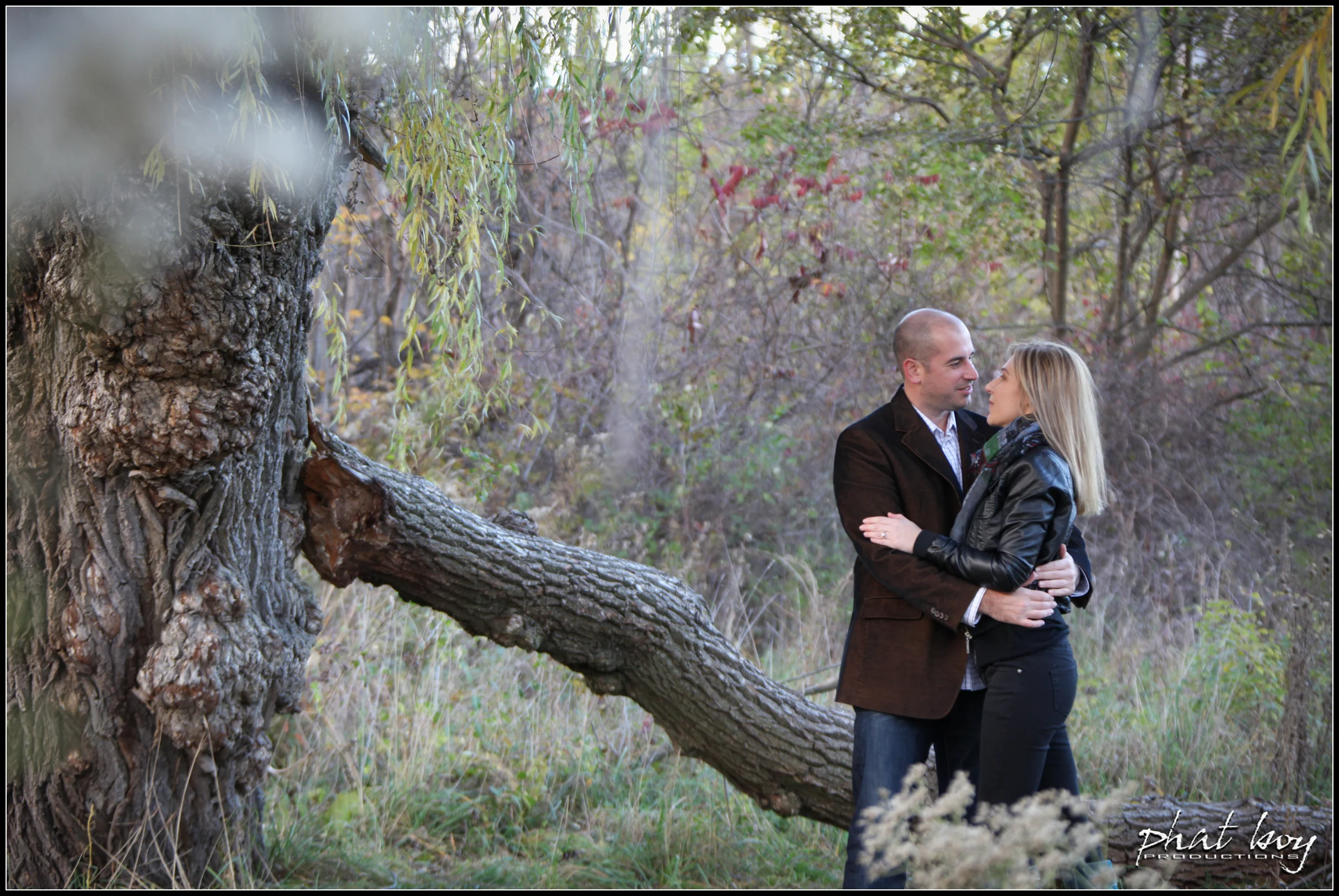 Mike__Julie_-_Engagement_Photos_WEB_EDITS_-_LOGO-14.jpg