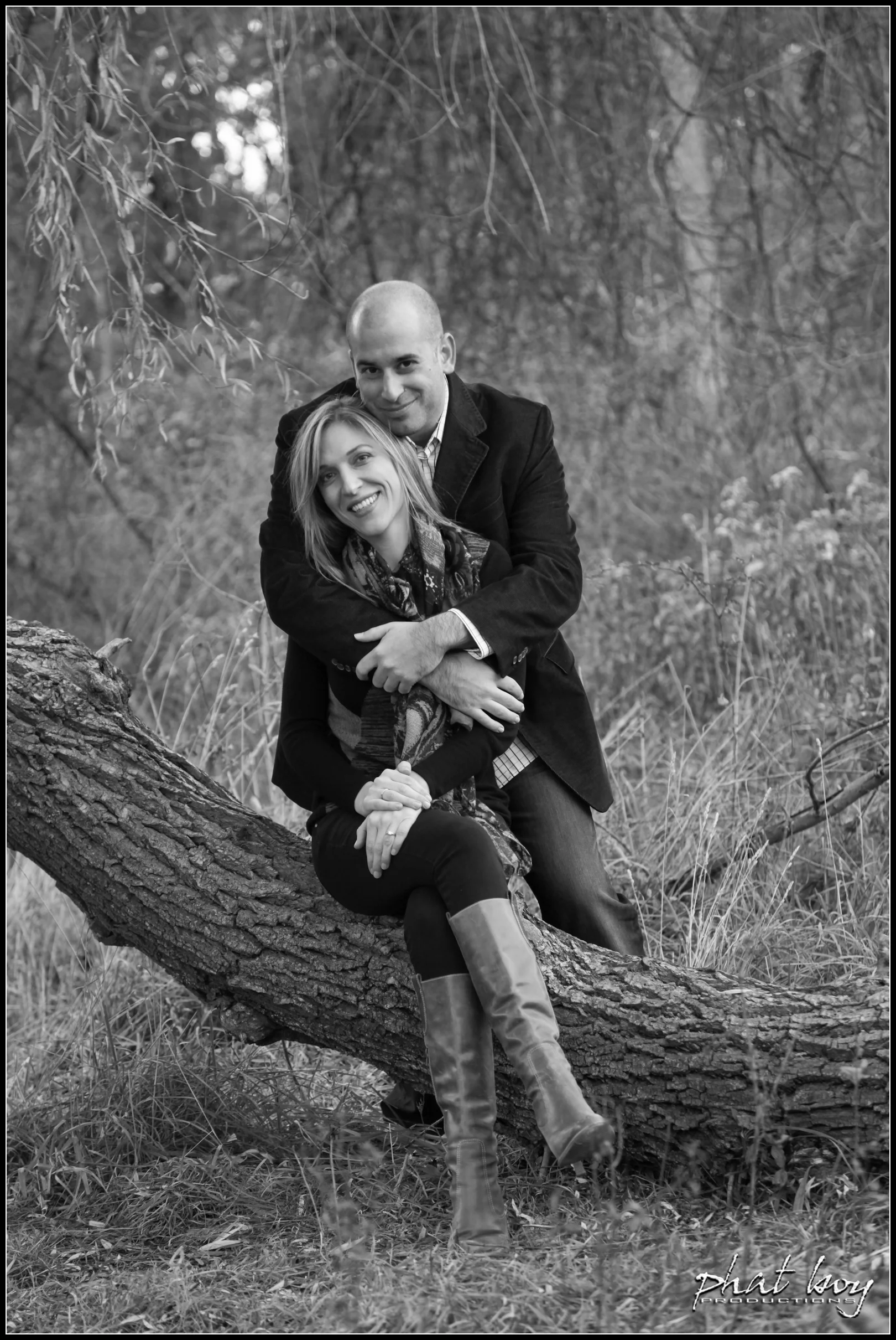 Mike__Julie_-_Engagement_Photos_WEB_EDITS_-_LOGO-21.jpg