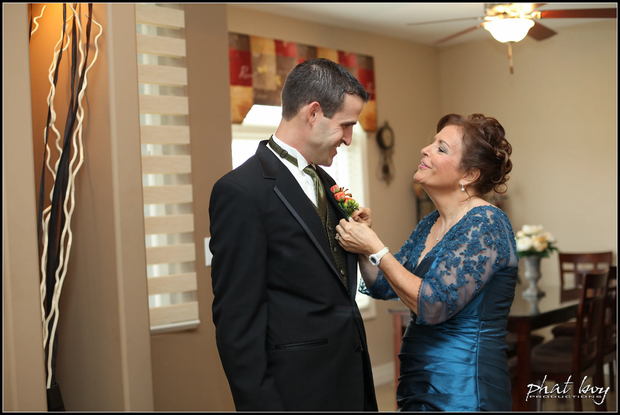 Renee & Mathew - Wedding Photos - WEB EDITS - LOGO-12.jpg
