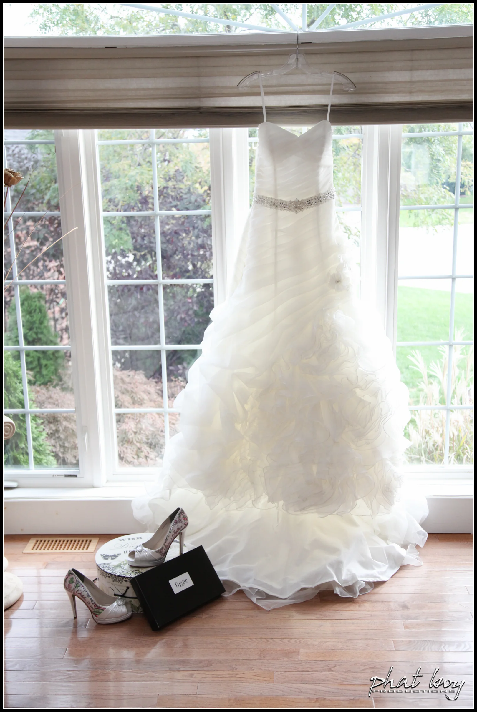 Renee & Mathew - Wedding Photos - WEB EDITS - LOGO-27.jpg