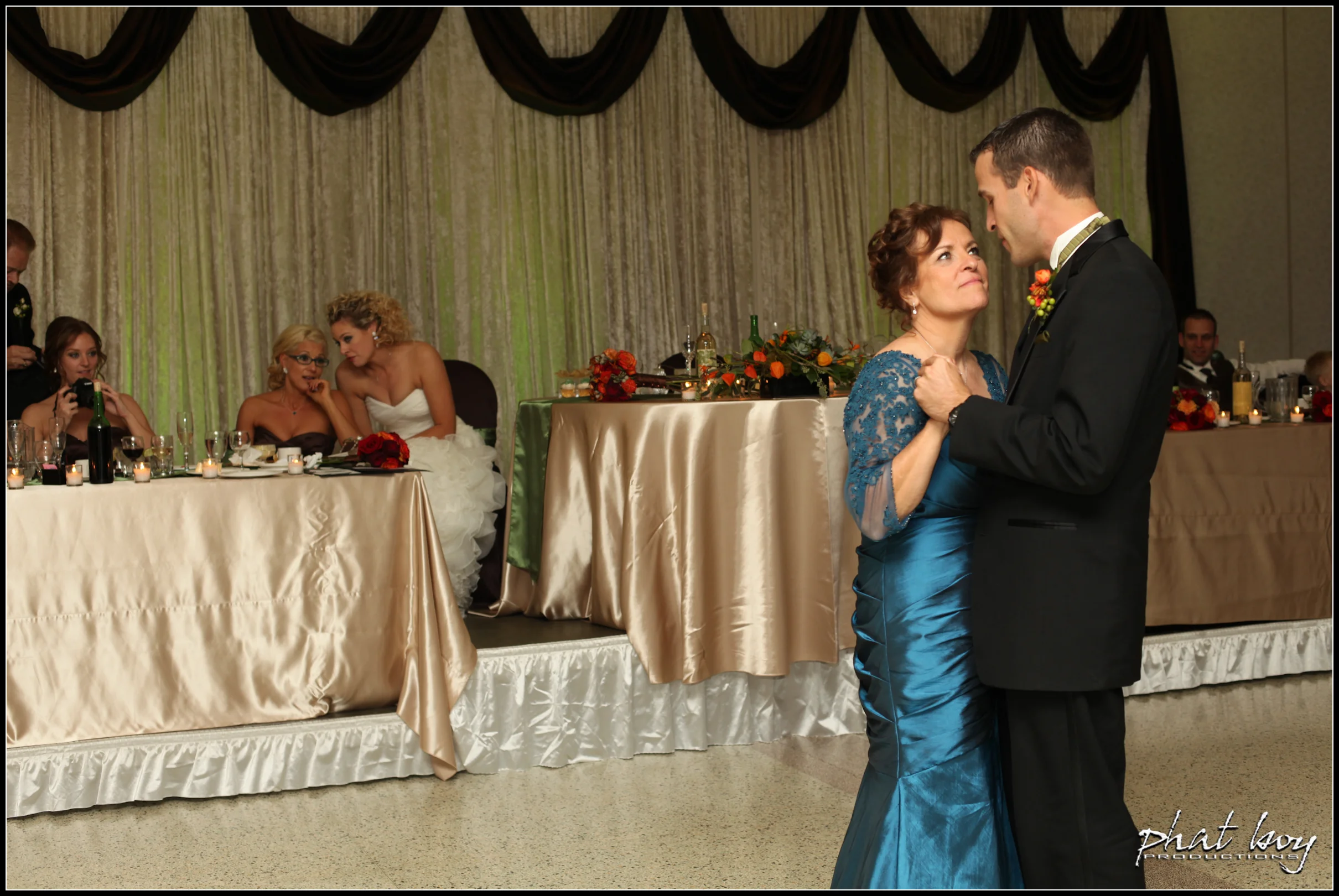 Renee & Mathew - Wedding Photos - WEB EDITS - LOGO-167.jpg