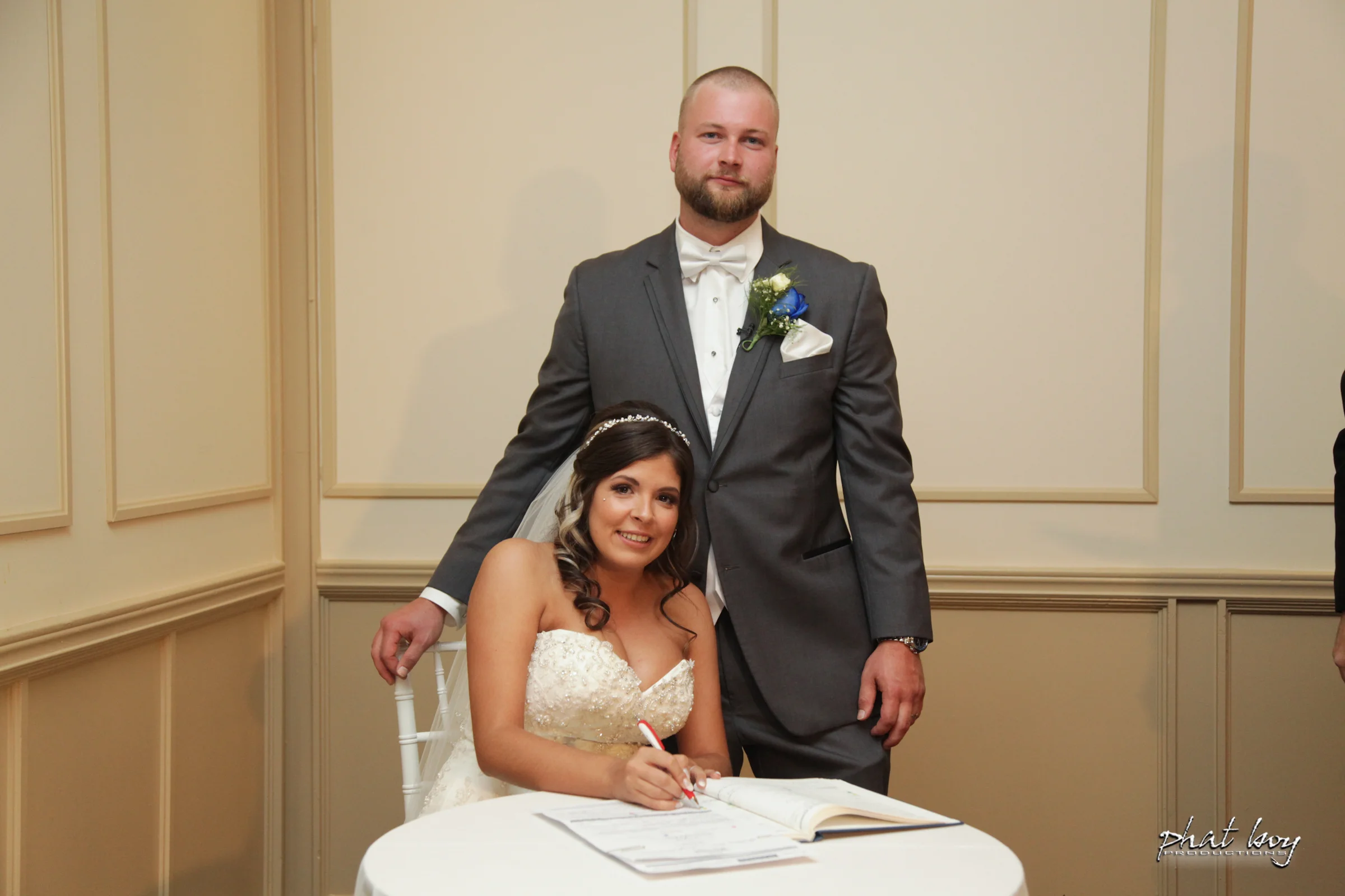 Brittany & Daryl - Wedding Photos - Favourites-64.jpg
