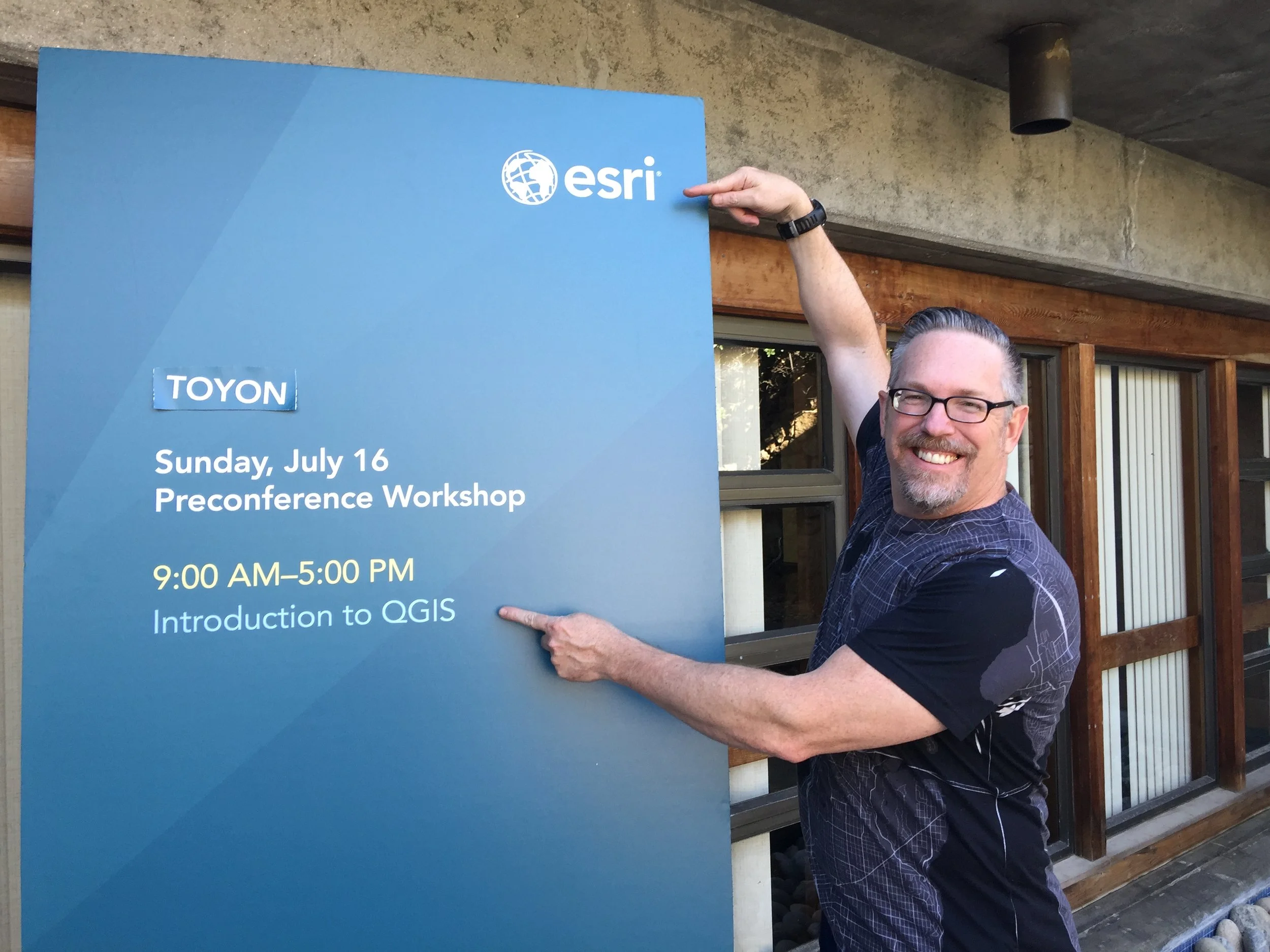 A QGIS workshop at an Esri sponsored conference?!