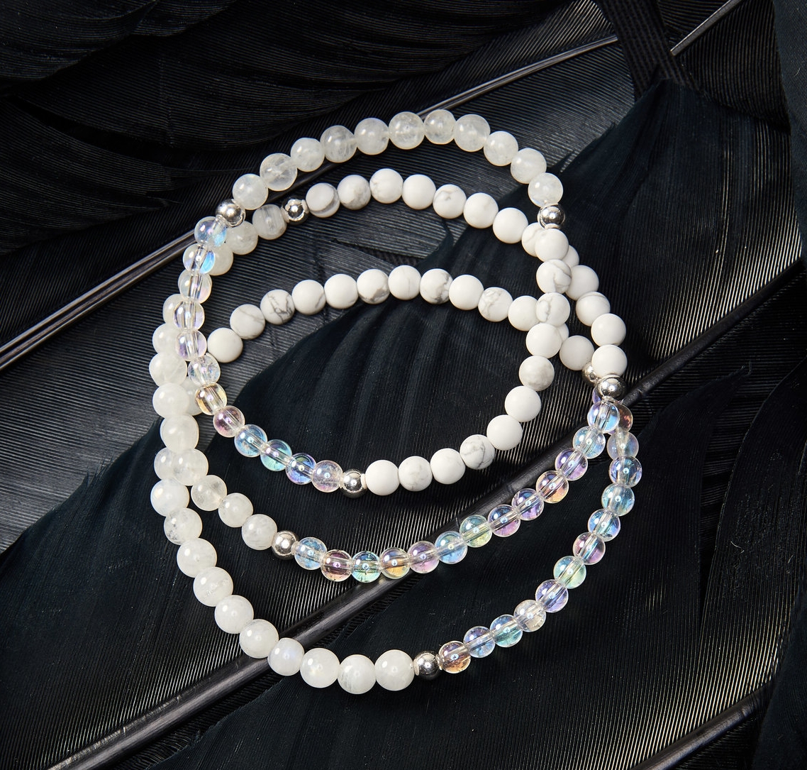 Reliable Aura Beads Bracelet in Grey