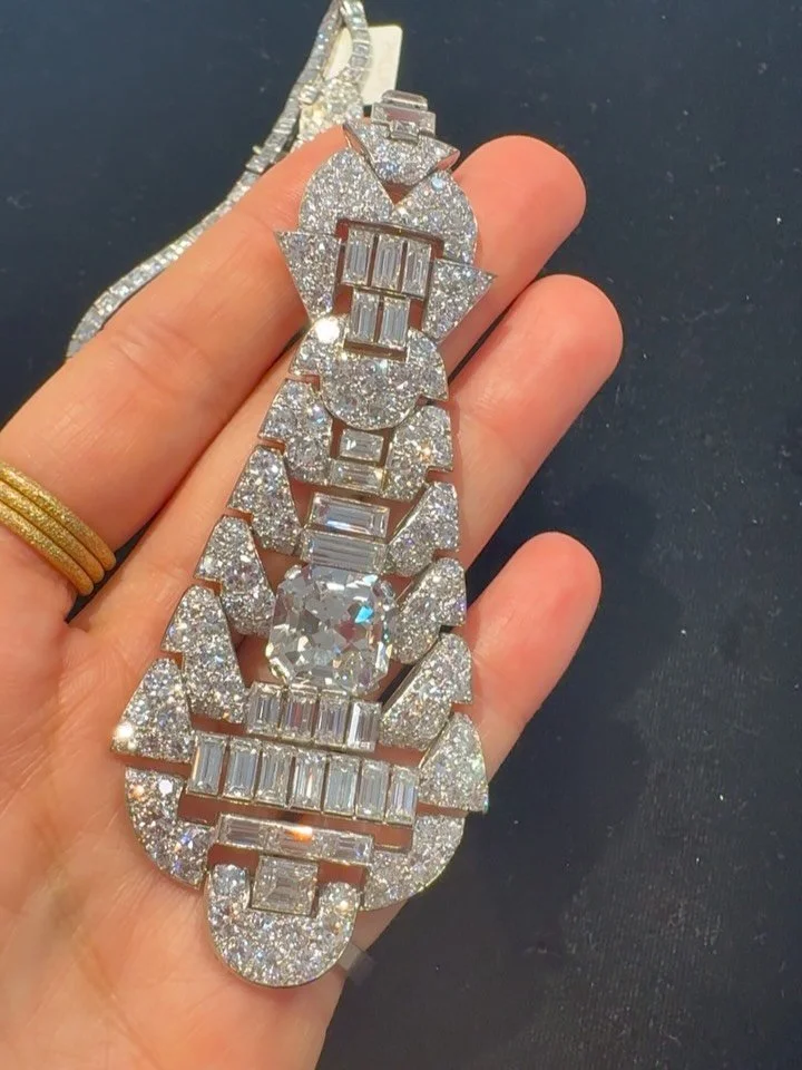 Hey ChatGPT, what is the best way to start the week please?
A: A jewelry viewing of the Vanderbilt Jewels at @phillipsjewels of course. And if you go with a girlfriend, it&rsquo;ll be even better!

What can I say, I listened to ChatGPT and I kicked o