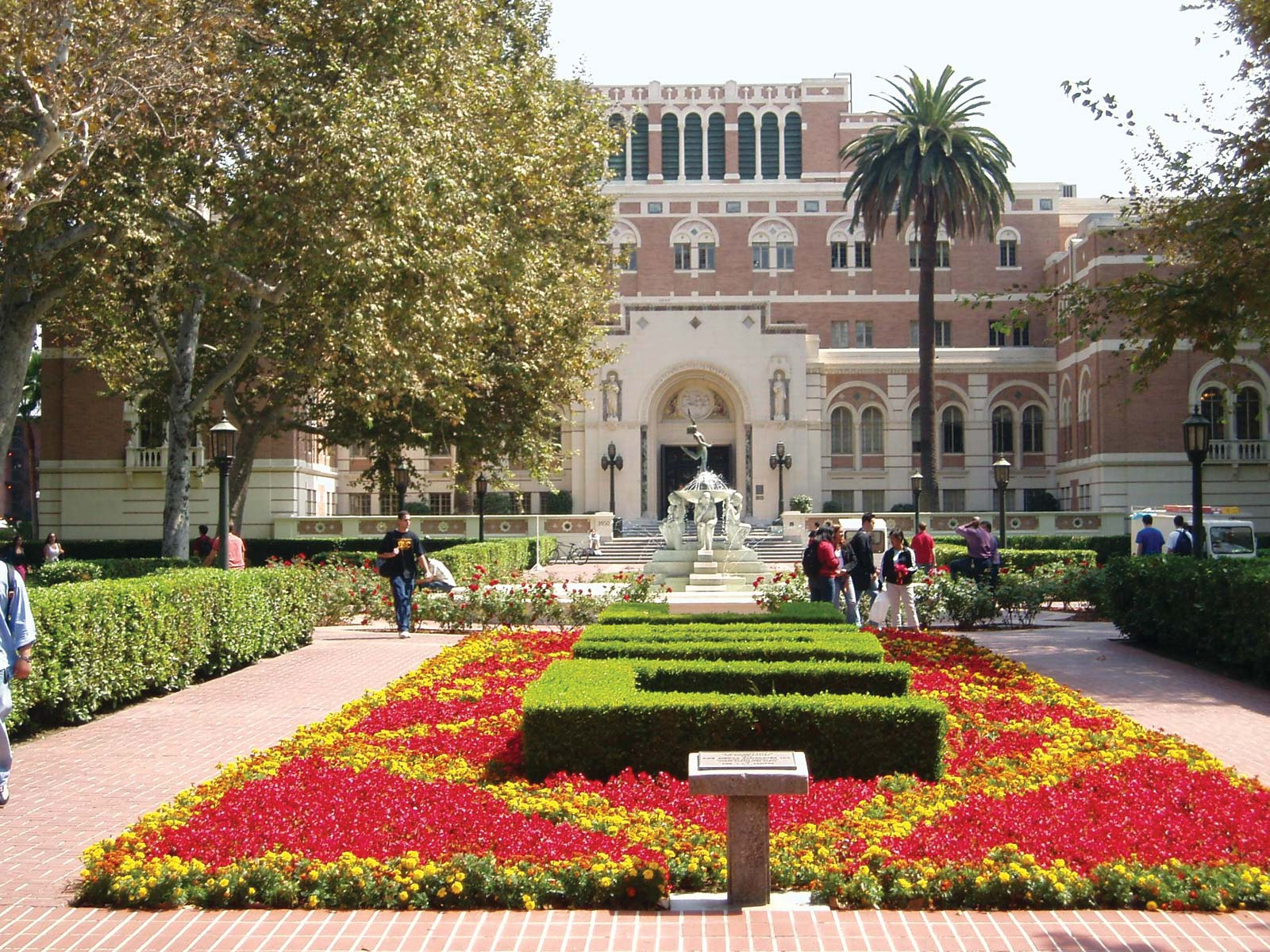 The 15 Most Expensive Colleges & Universities to Attend in the U.S.