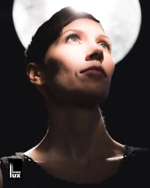 Narrator Laurel Schroder