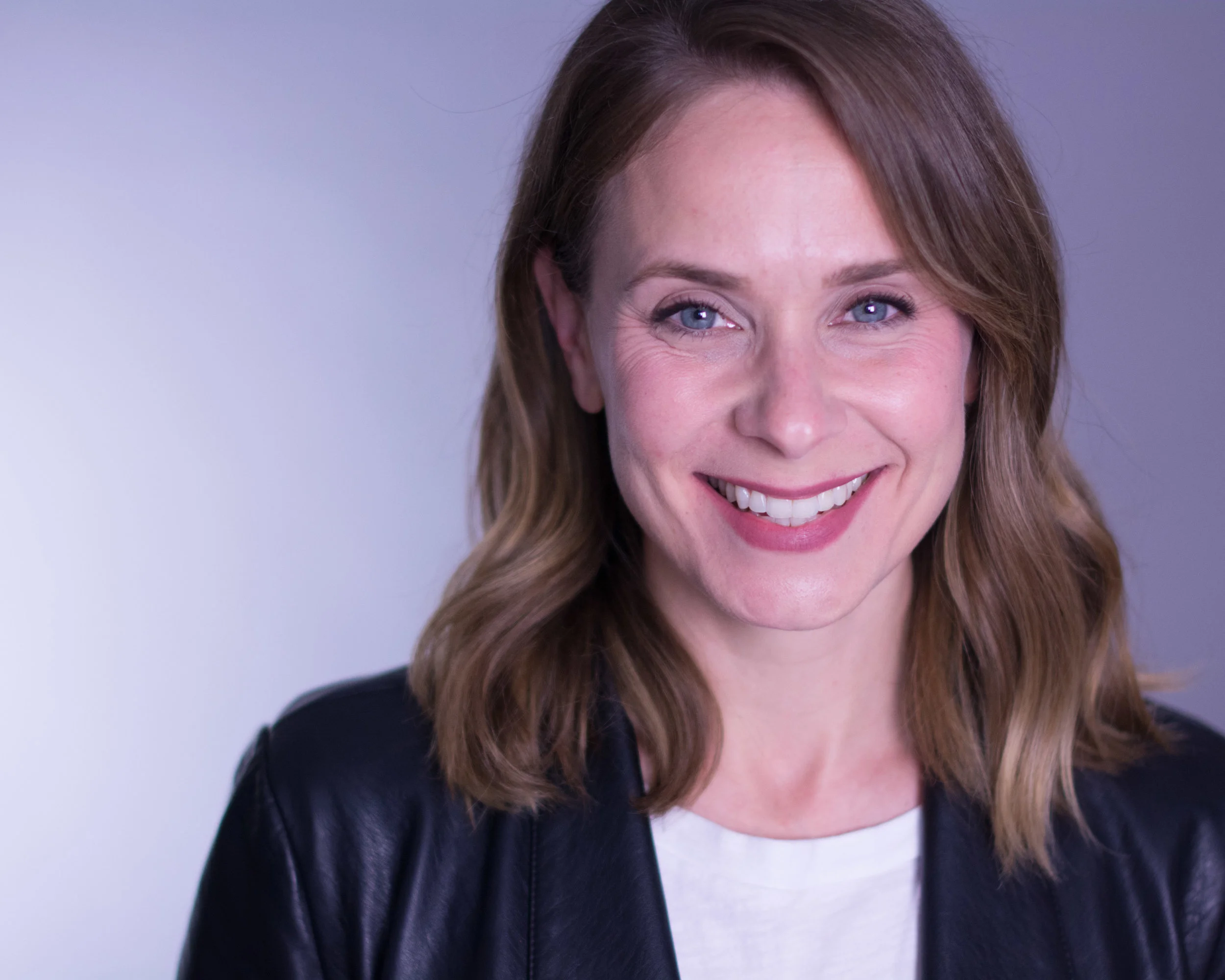 2018_05_01_JulieMcKay_Headshot_303.jpg