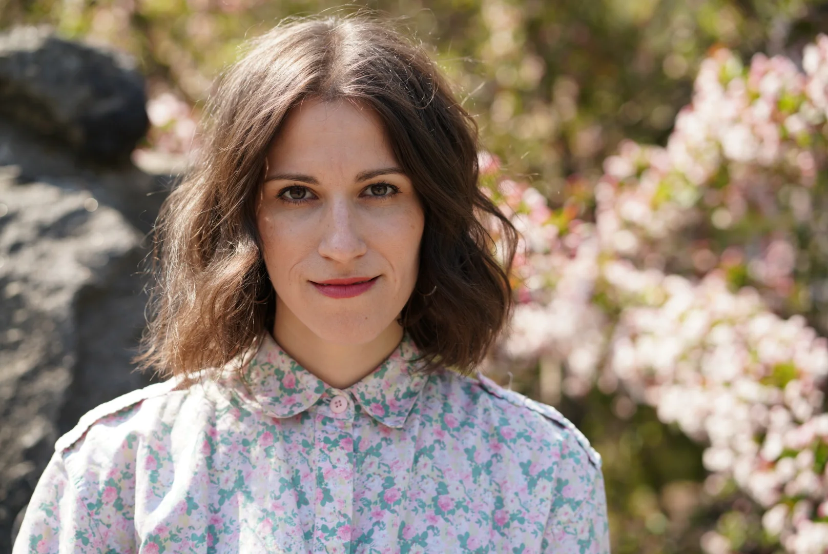 AmandaDolanNarratorHeadshot2018.jpeg
