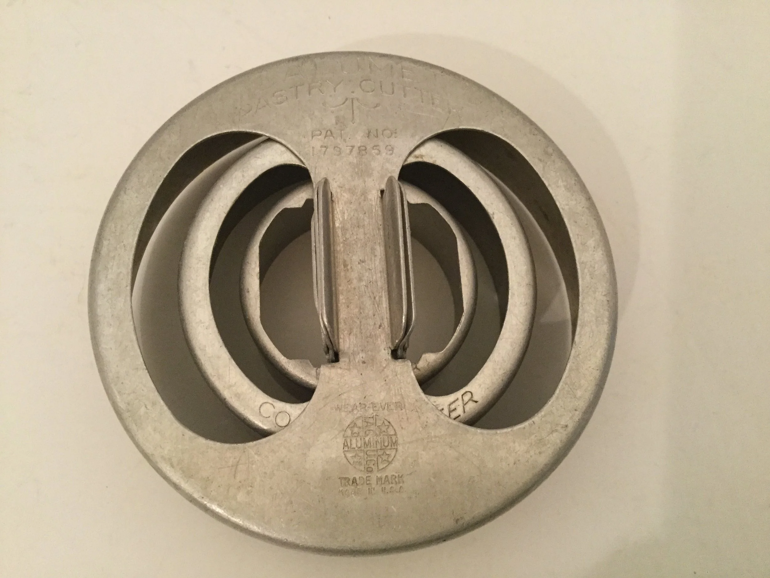 Three piece Calumet cookie cutters I recently collected ... I have several Calumet Baking Powder recipe booklets in my collection. My maternal grandmother's and my mother's sugar cookie recipe cards say "Calumet Sugar Cookies."