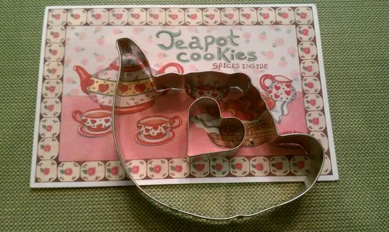 Teapot spices and cookie cutters ... Purple Puma collection