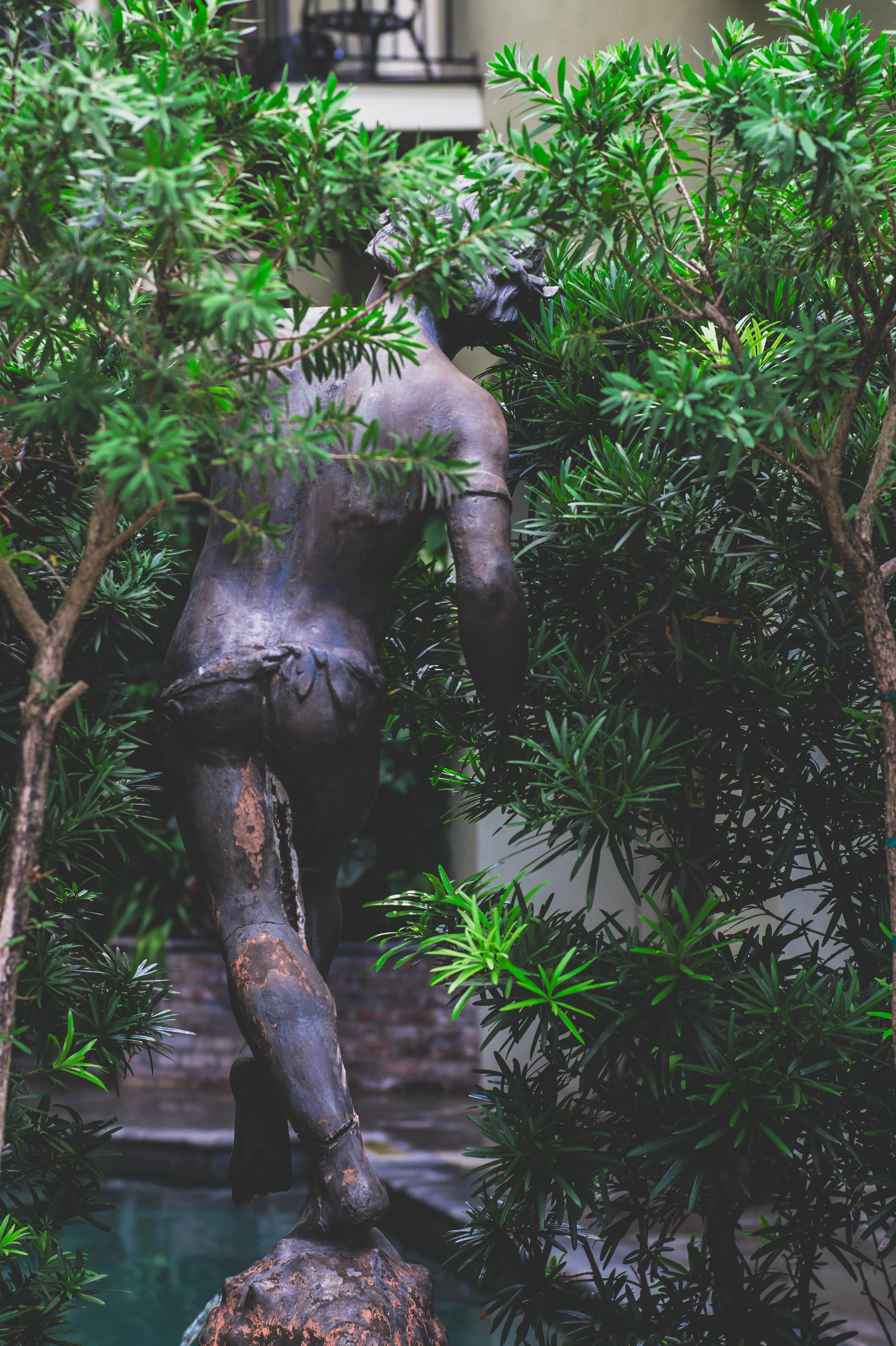 statue.jpg