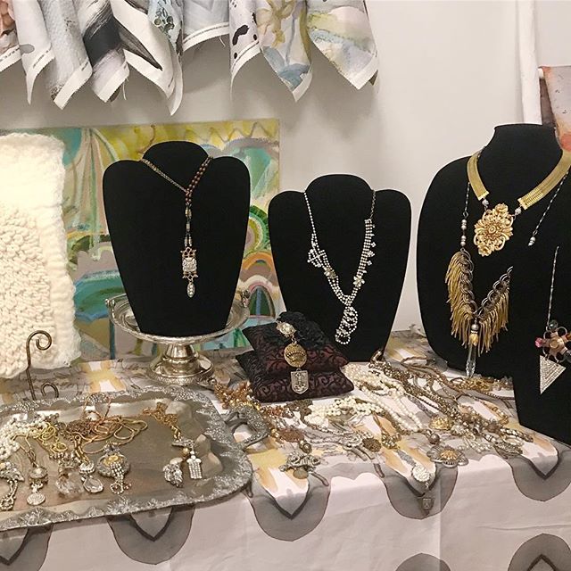 More 😍😍from @windyoconnorart in @campnorthend &bull;
&bull;
&bull;
&bull;
&bull;
&bull;
&bull;
#catiques #vintagejewelry #vintage #jewelry #flashesofdelight #ootd #pursuepretty #oneofakind #flashesofdelight #thatsdarling #jewelrydesign #statementje