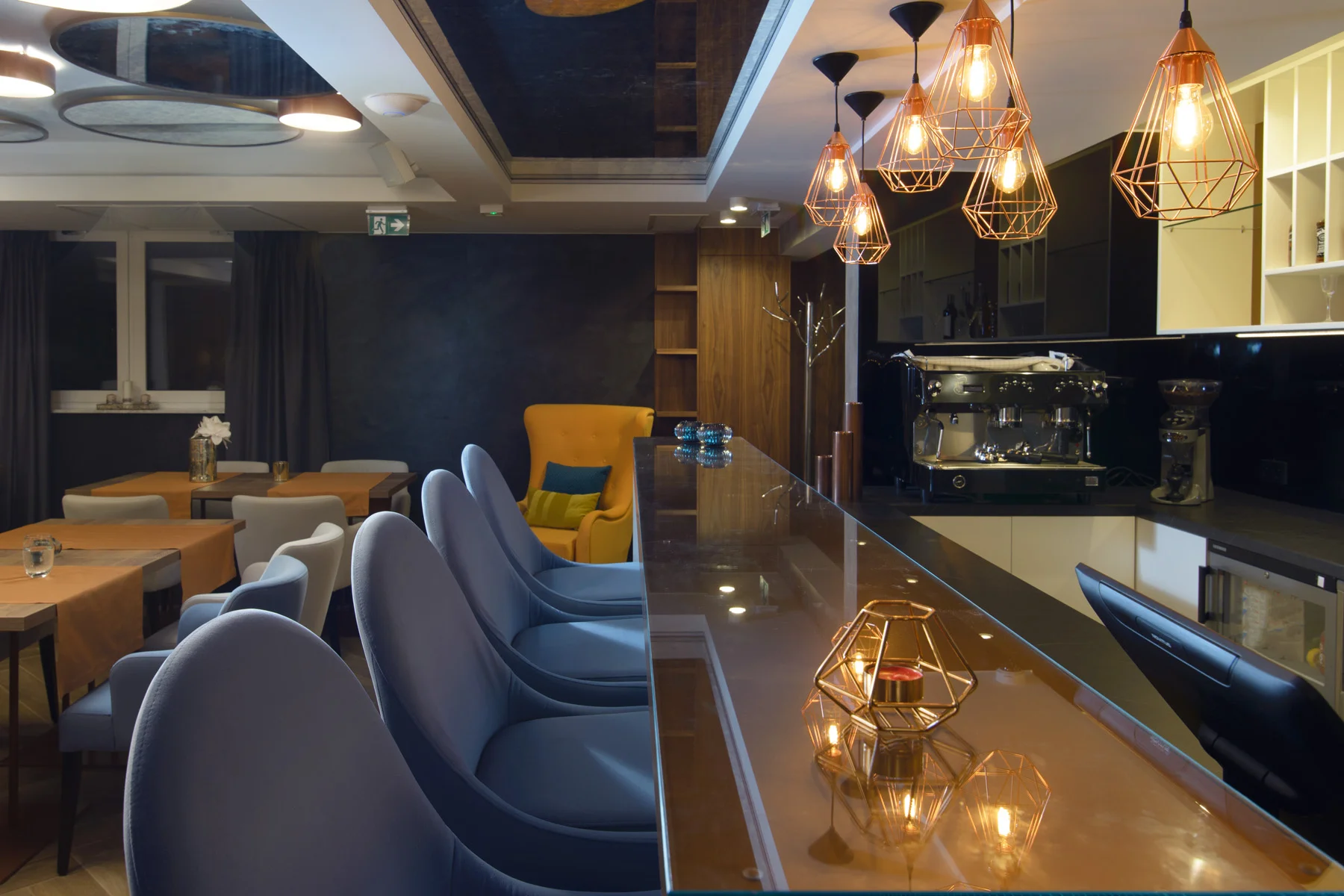 Hotel Sopot #2 (46).jpg
