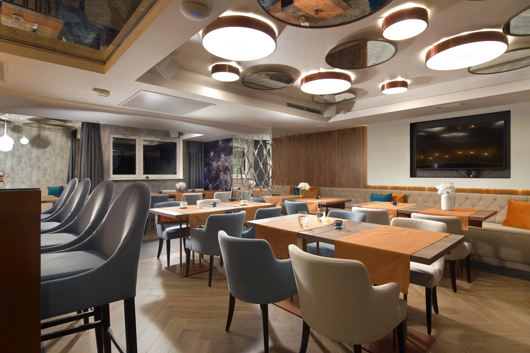 Hotel Sopot #2 (49).jpg