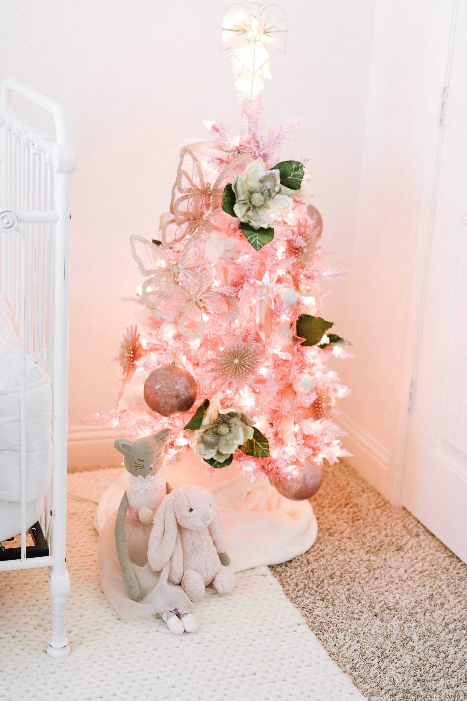 https://images.squarespace-cdn.com/content/v1/589ba6b5ebbd1a319e5b747a/1574308730776-URM9KBKB1NVHHU4JAYIU/mini-pink-christmas-tree-little-girls-room