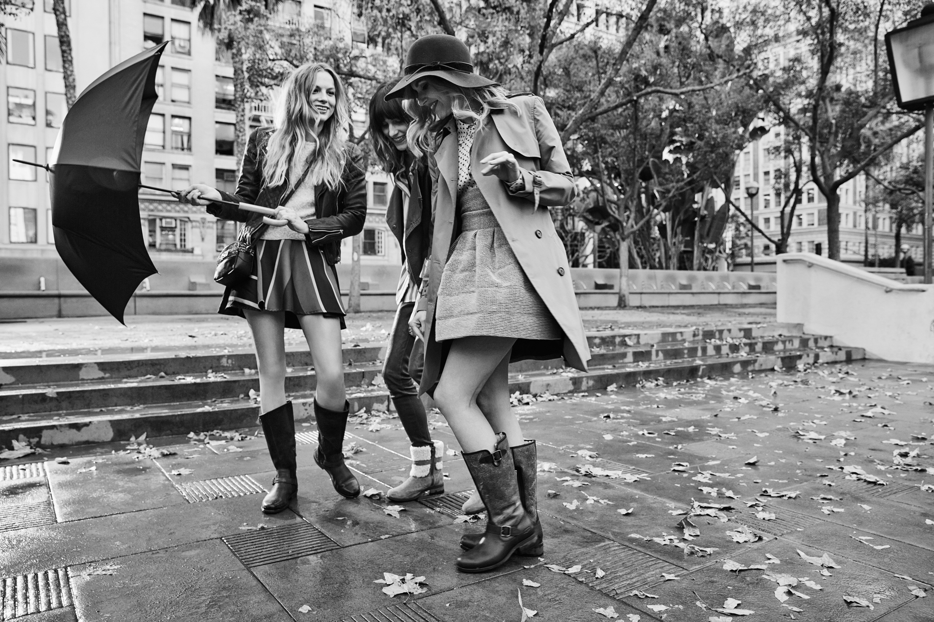 3girlsw_umbrellas.jpg