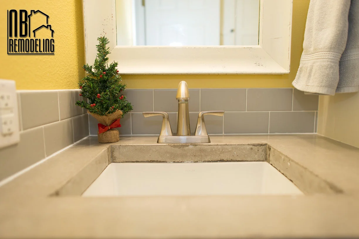 guestbath1.jpg