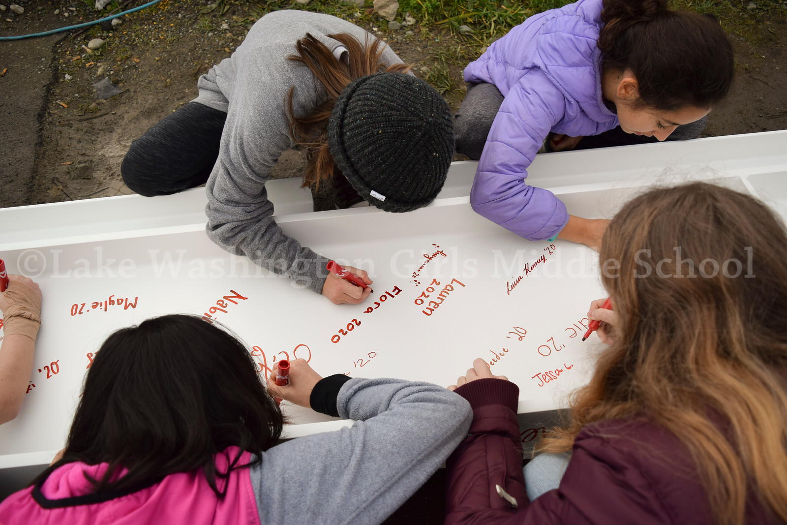 1819_Beam_Signing_17.jpg
