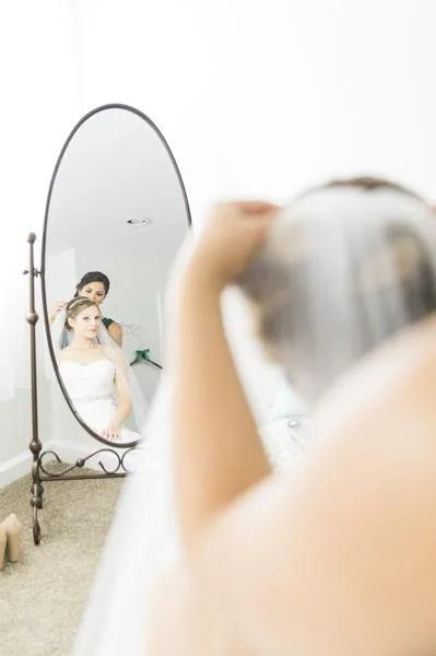 Corinne_Kyle_10-7-17_gettingready-14974.jpg