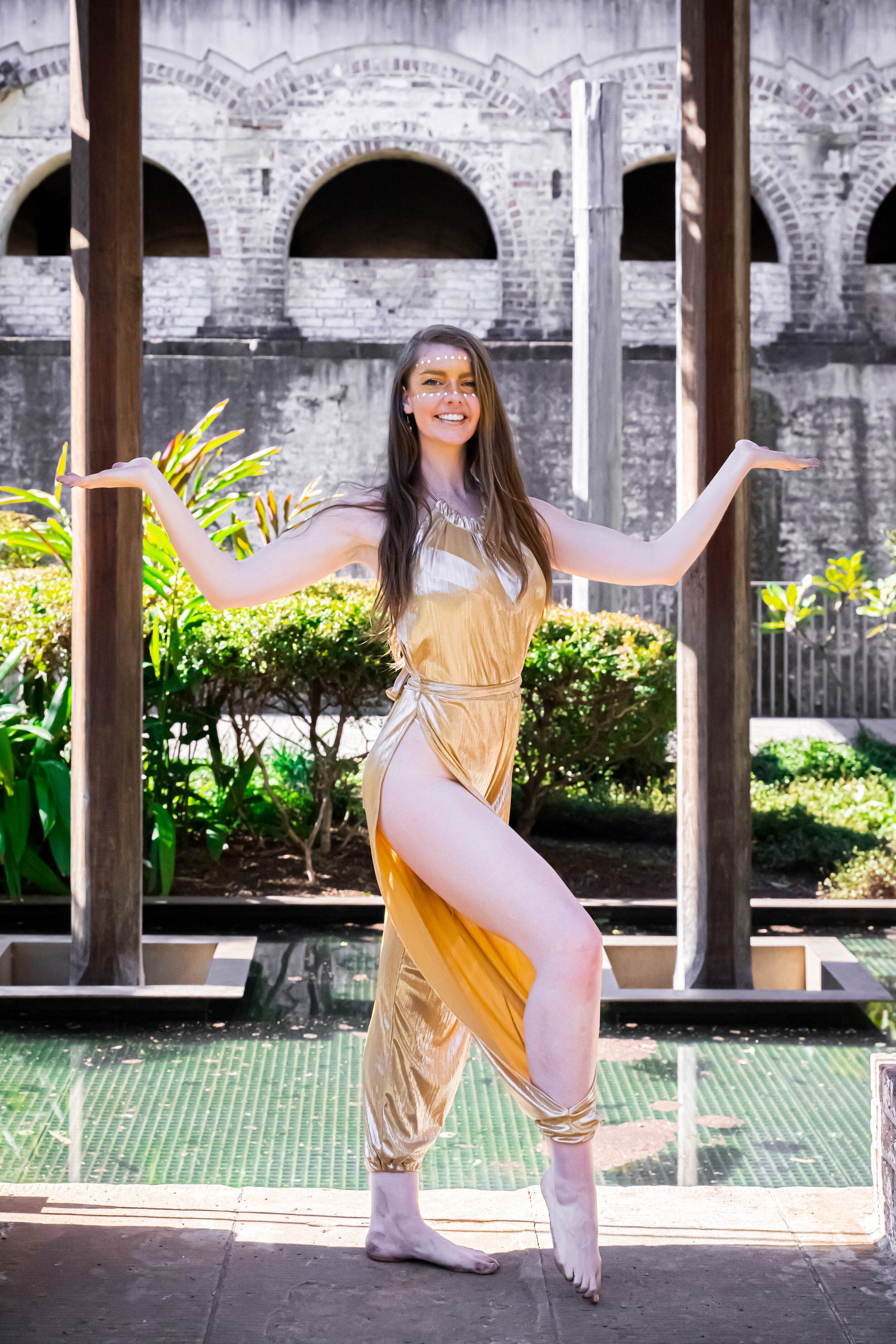 Genevieve Rogan Goddess Genevieve Rogan, mumma hen to fog e ouro, creatrix, and dance doctor, team leader
